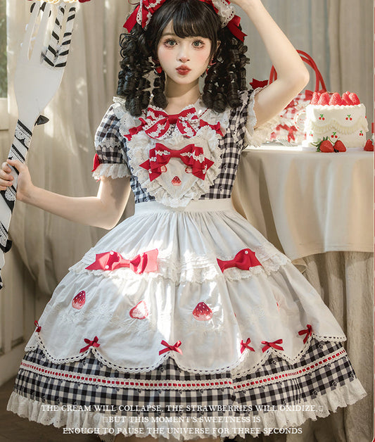 【受注予約11/18まで】Strawberry Cake Guide メイド風ワンピース