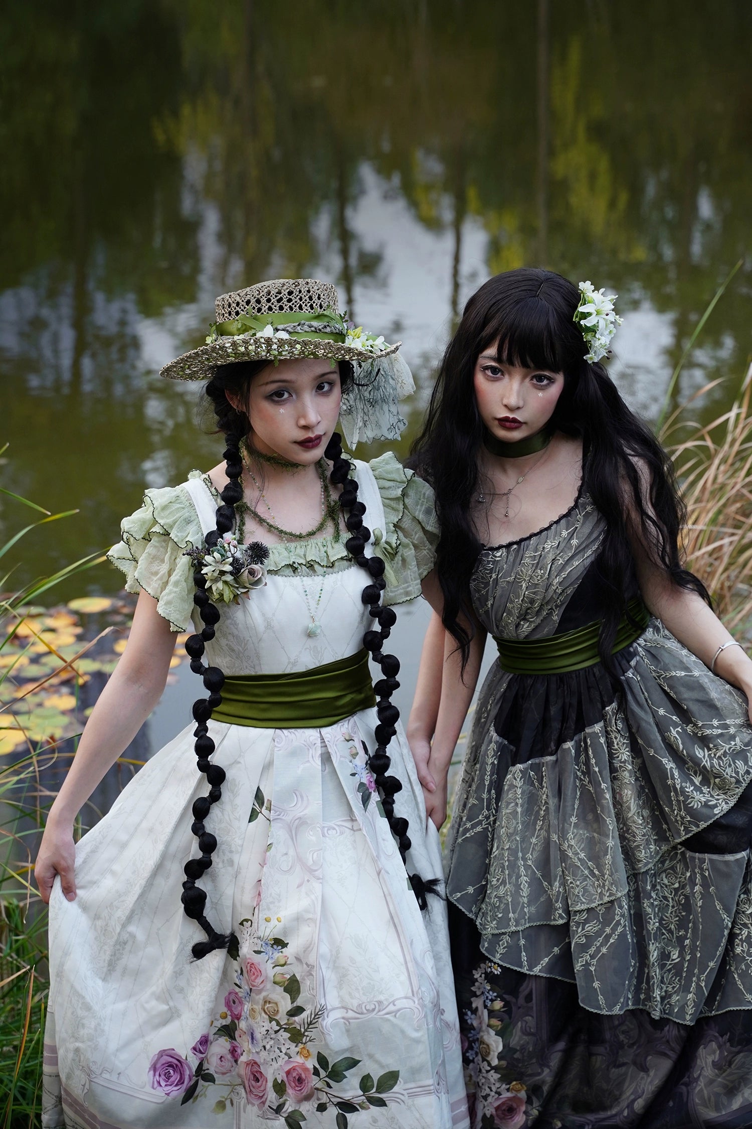 [Pre-orders available until 1/23] Anthea Garden jumper skirts in two styles, with floral prints