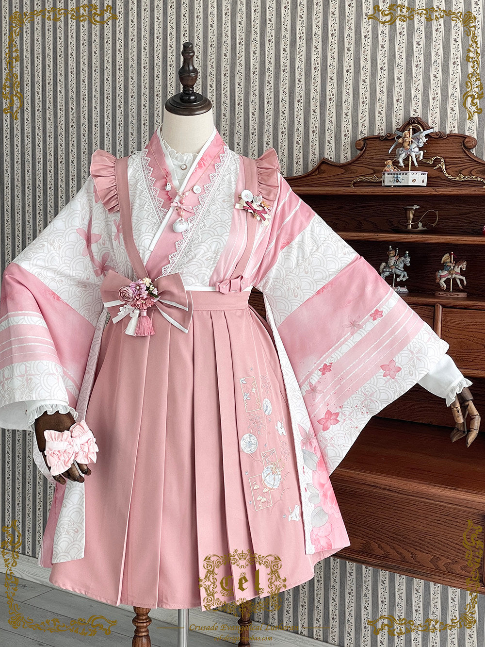手毬刺繍の袴風サスペンダースカート