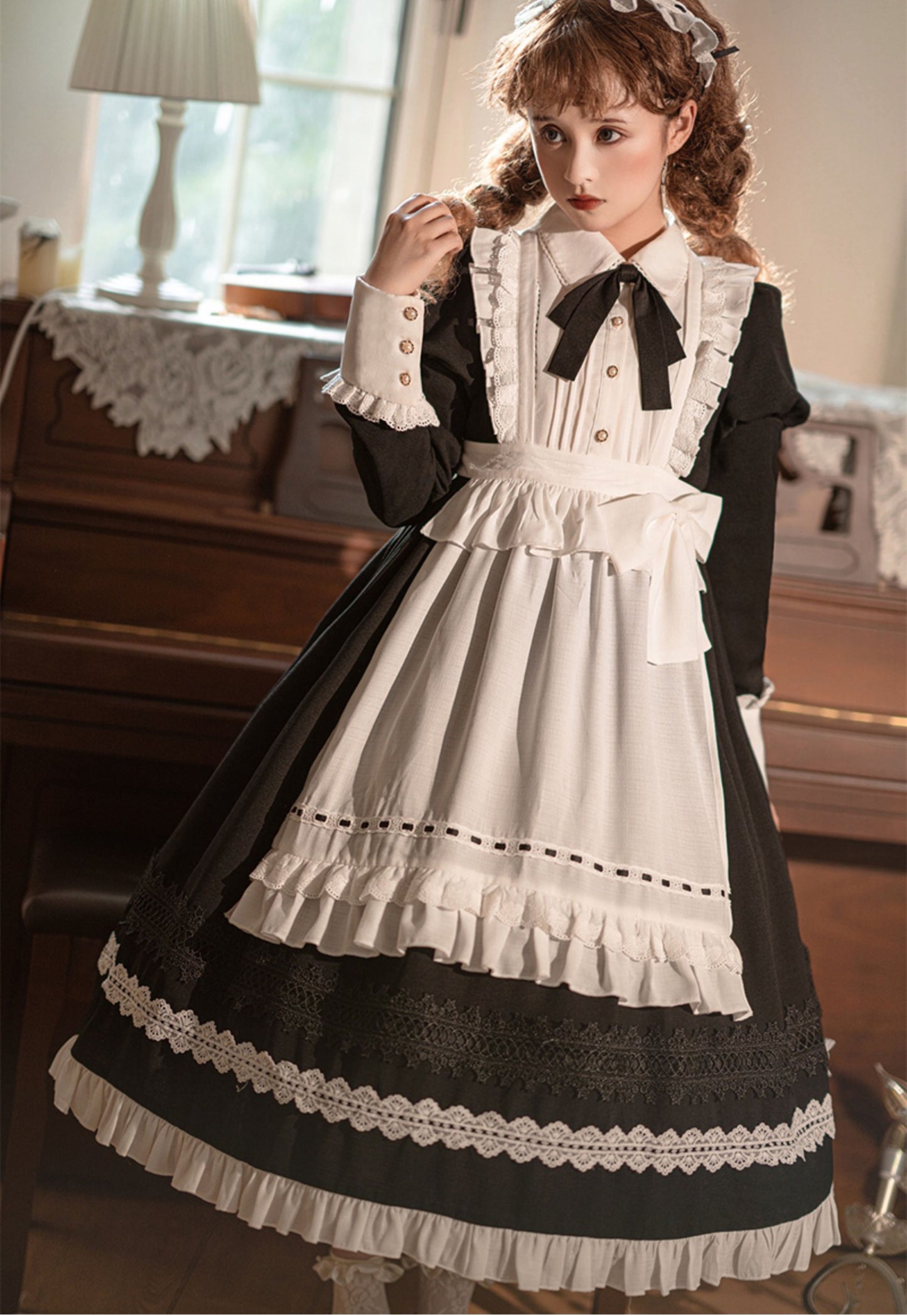 メイド風エプロン付きクラシカル ロリィタ ワンピース