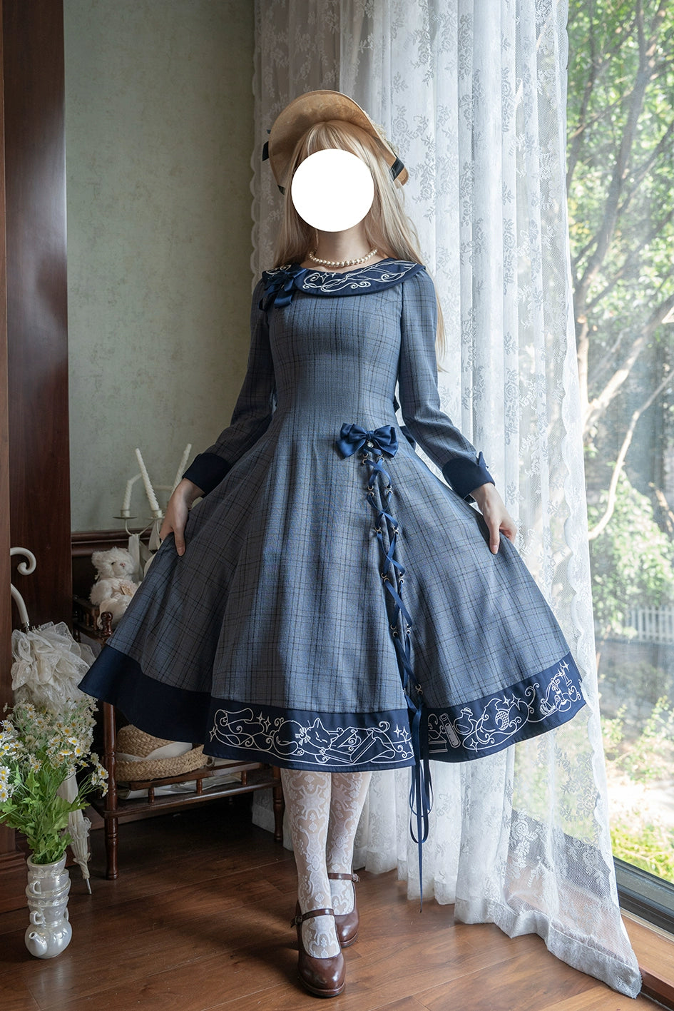 [Pre-orders available until 9/26] Alchemist Cat Check Classical Dress