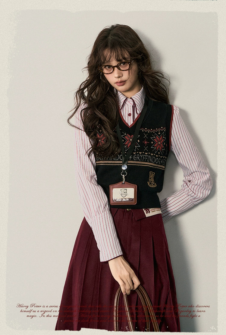 [Pre-order] Hogwarts School of Witchcraft and Wizardry Slim Stripe Shirt