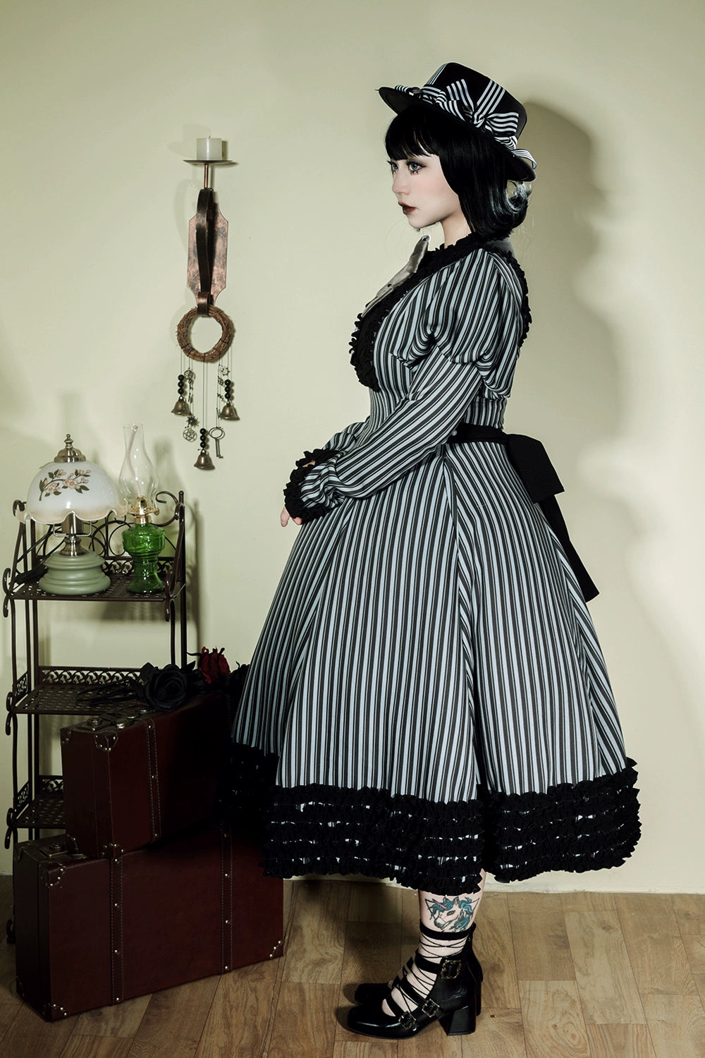 【予約販売】Classic Chocolat Stripe ストライプワンピース・ロング丈