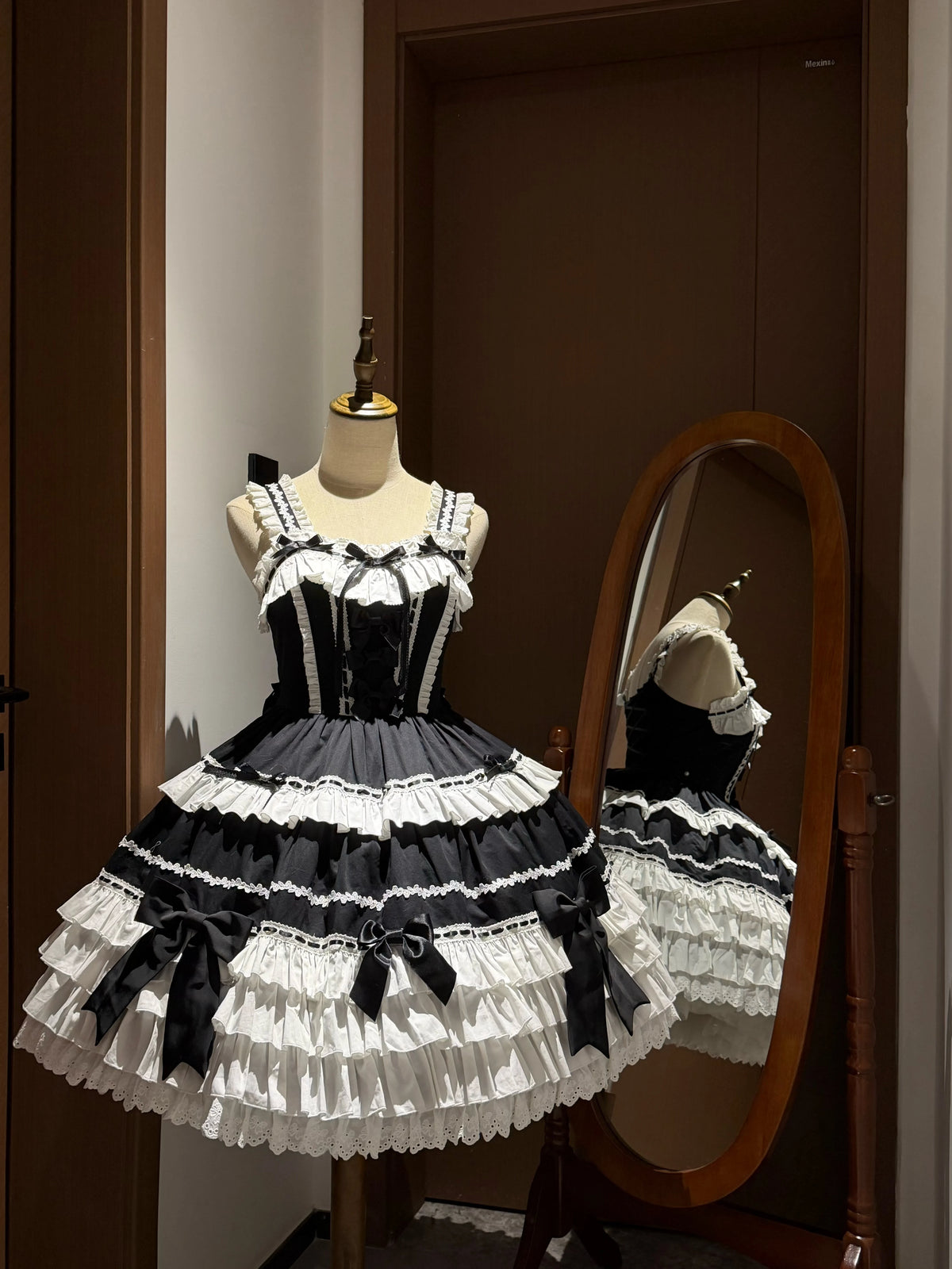 【受注予約10/14まで】Labyrinth Doll ジャンパースカート