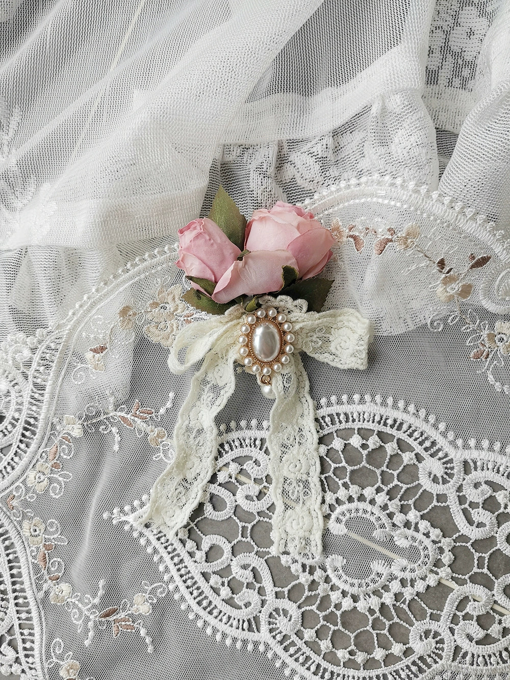 [Only available with simultaneous purchase] Rose Song hats, corsages and other accessories