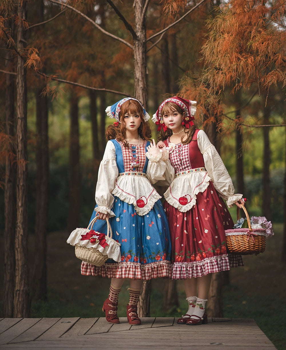 【予約販売】Apple Garden バイエルン風ドッキングワンピース
