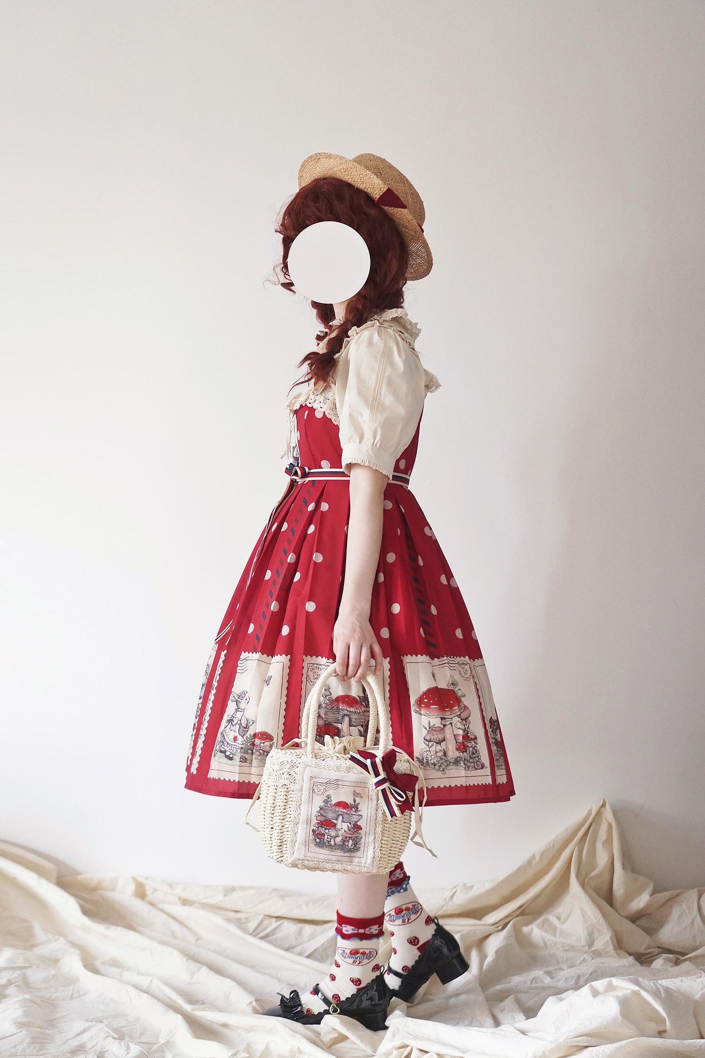 キノコとウサギの切手デザインジャンパースカート