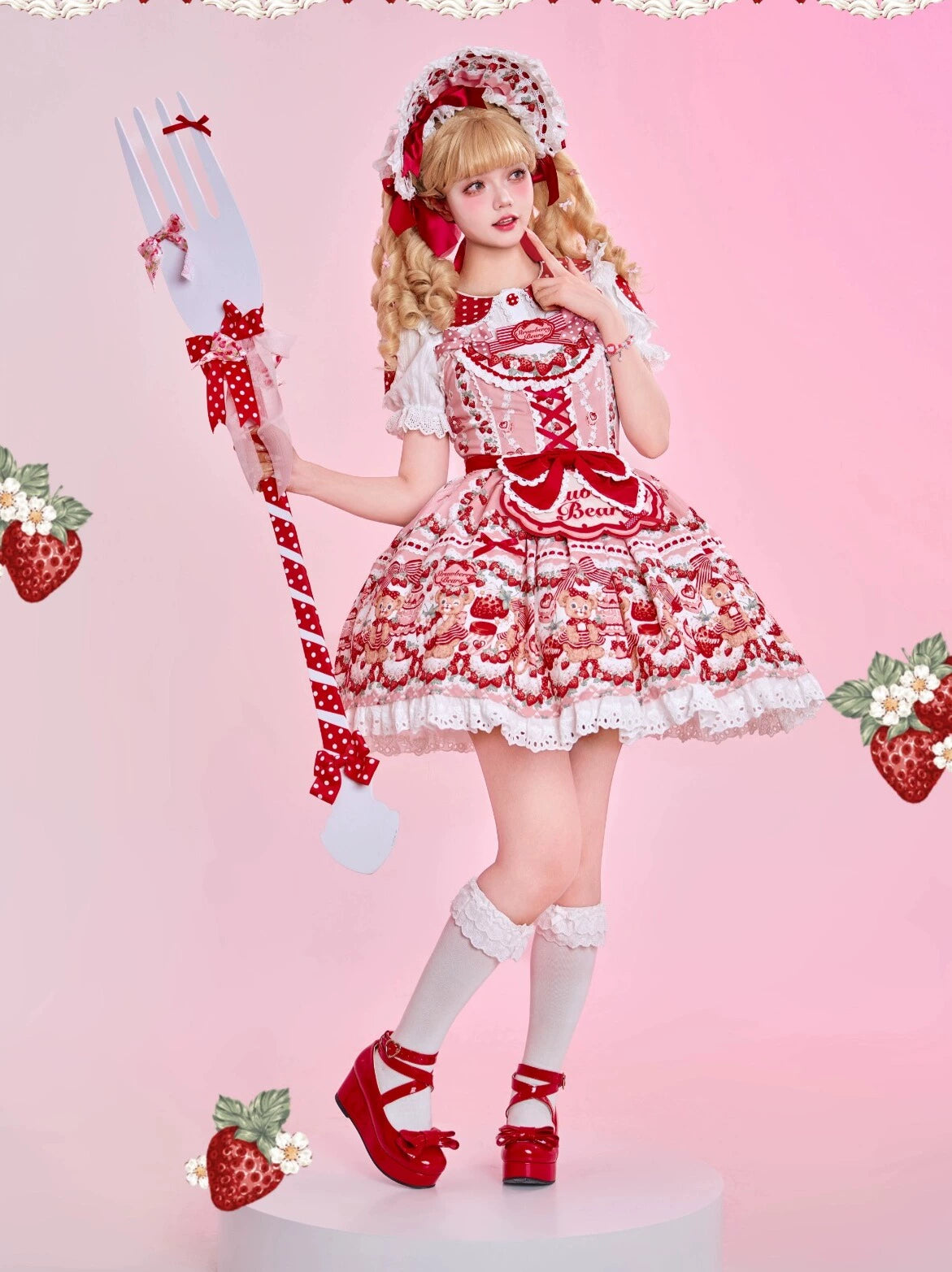 [Pre-orders available until 8/28] Bear Strawberry Garden Jumper Skirt 3-piece set