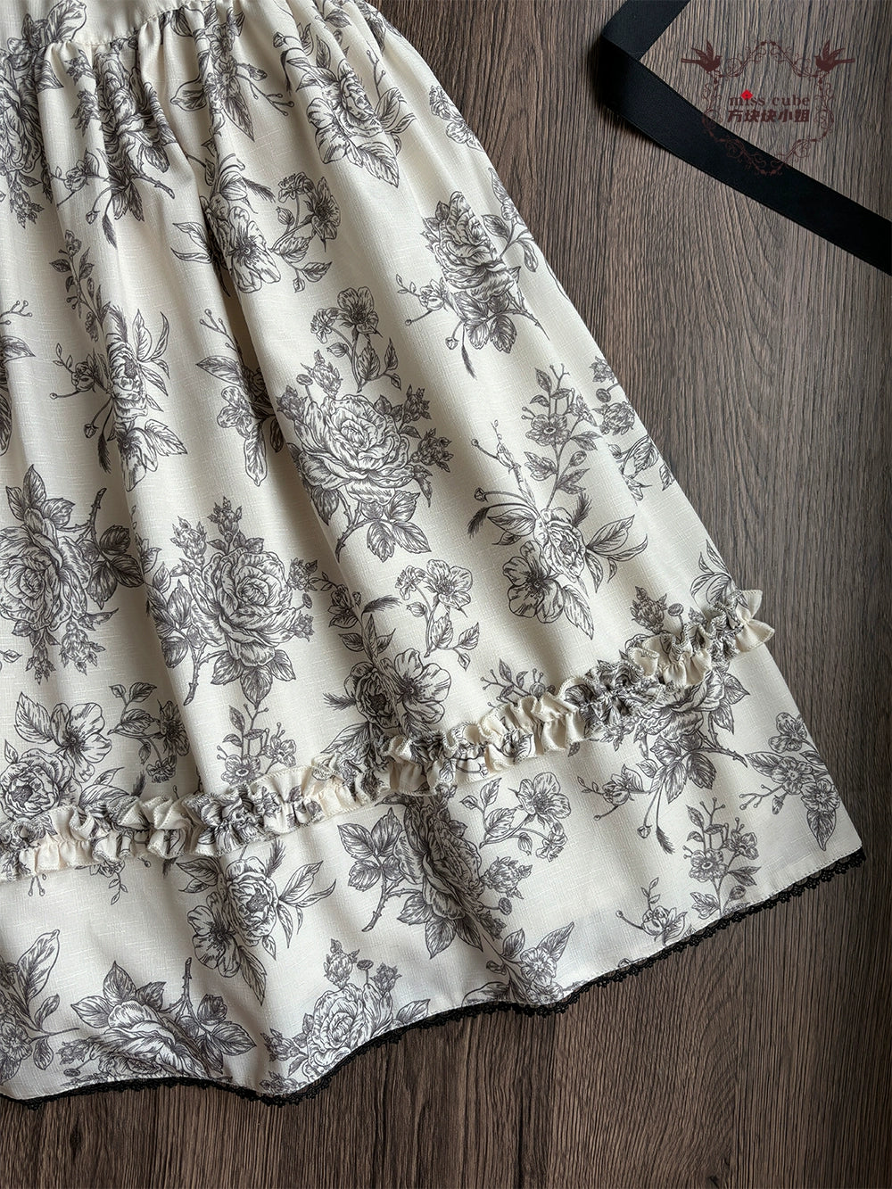 【予約販売】Sketch Wild Rose ジャンパースカート プリントタイプ