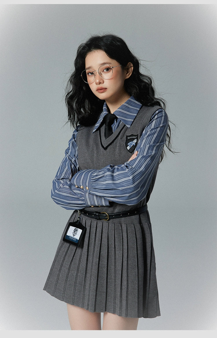 [Pre-order] Hogwarts School of Witchcraft and Wizardry V-neck knit jumper skirt