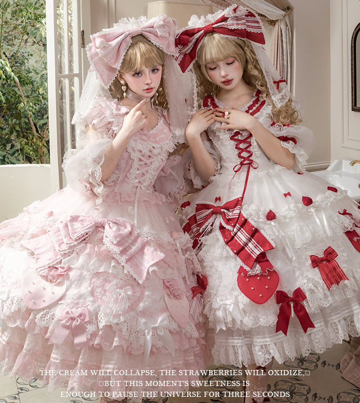【受注予約11/18まで】Strawberry Cake Guide ラグジュアリードレス