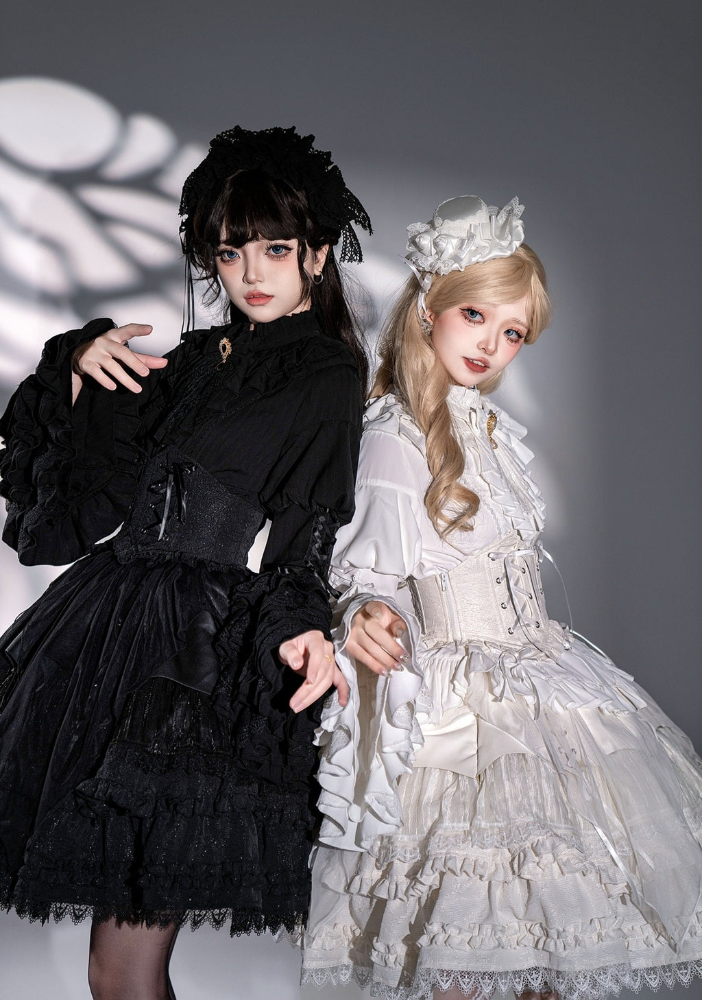 [Resale/Pre-orders until 11/19] Good and Evil Angel Corset