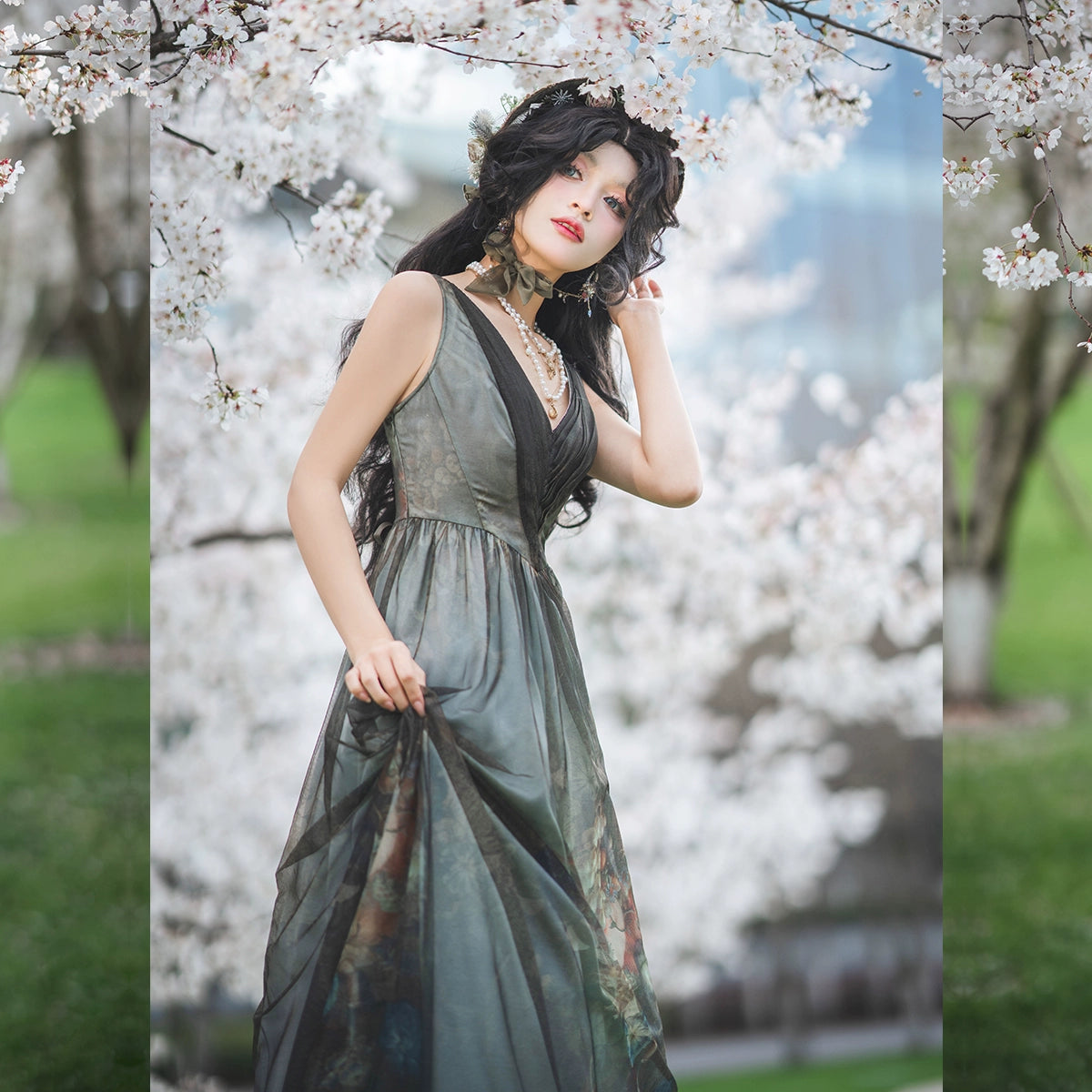 Porcelain Flower Garden 油彩画のロング丈ジャンパースカート