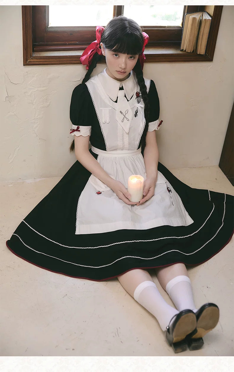 【受注予約9/8まで】Delicious Cherry ブラックワンピースとエプロン