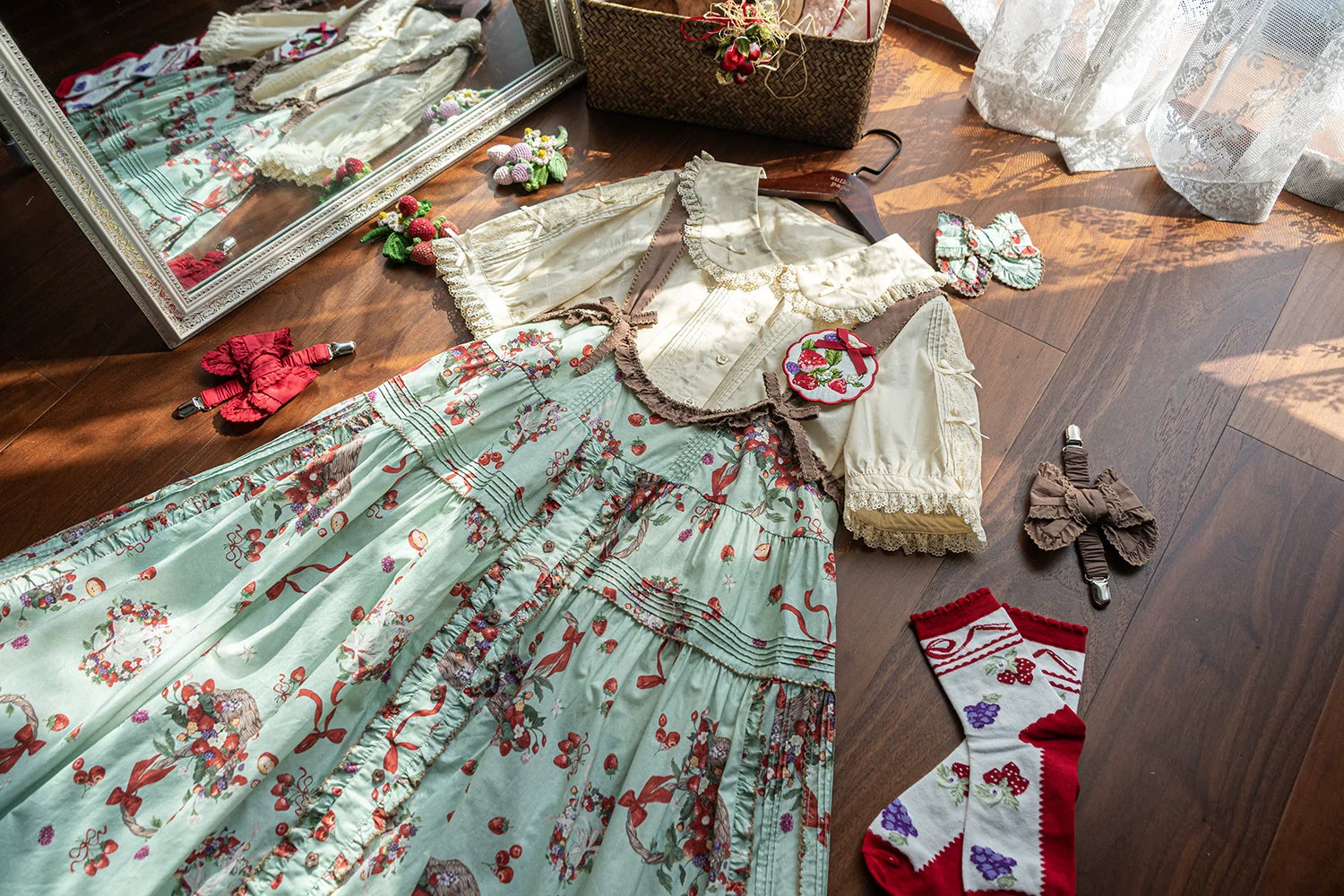 Picnic Basket short sleeve blouse