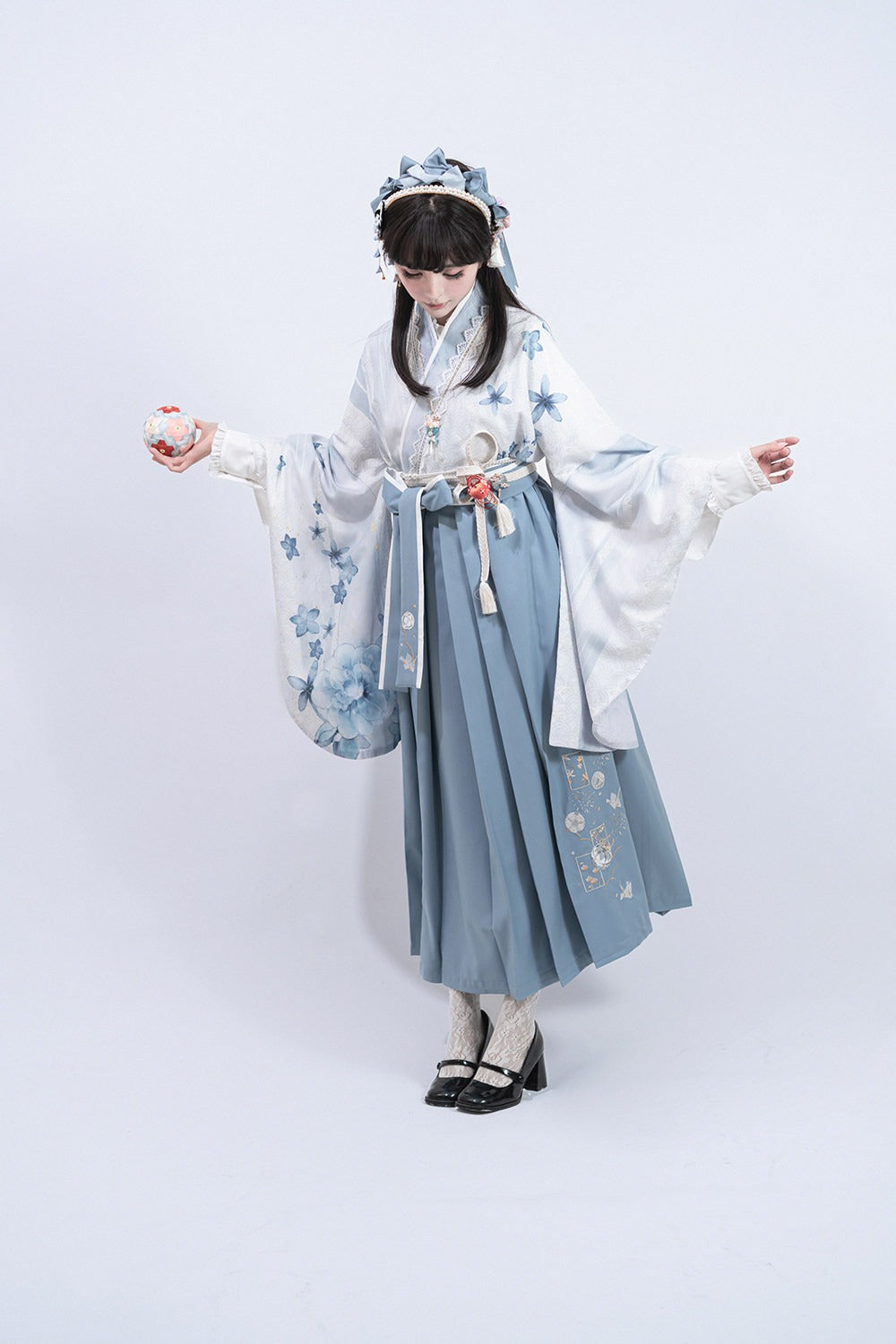 Japanese-style print and lace kimono-style tops [20% off when purchased together]