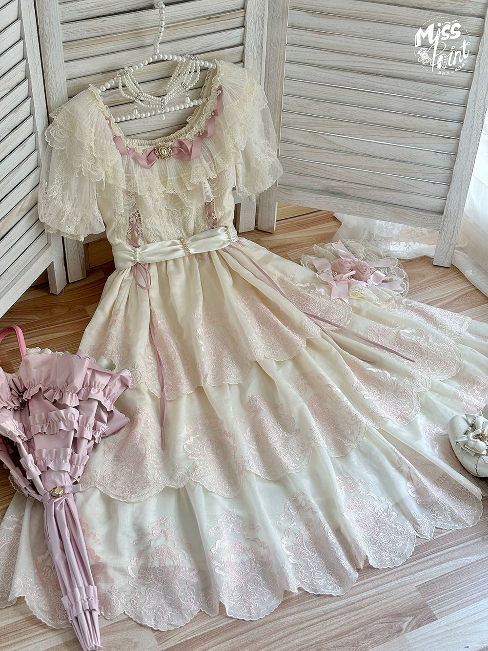 【予約販売】Noble Garden 付け袖付き刺繍ワンピース