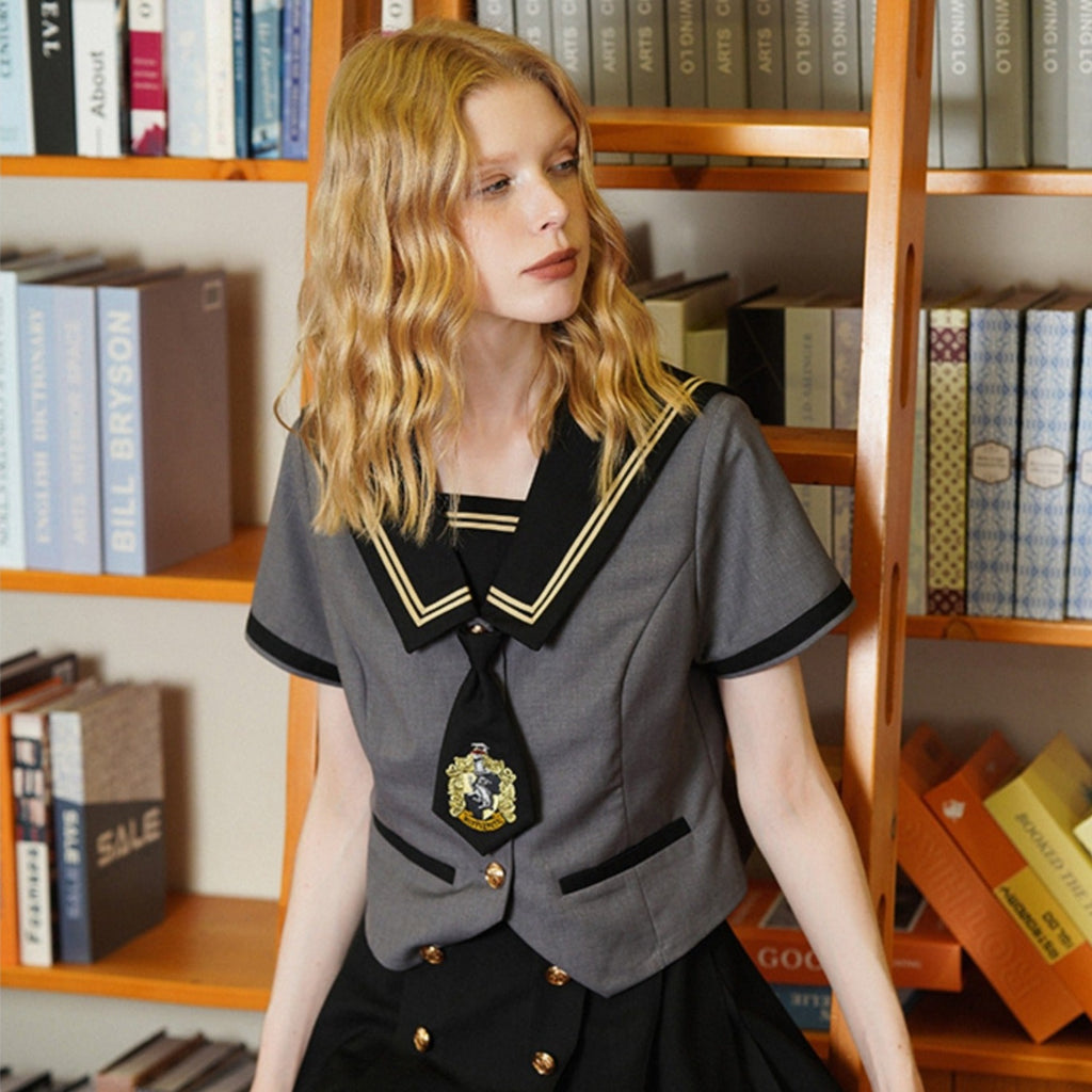 Hogwarts School of Witchcraft and Wizardry Sailor Collar Short Sleeve Top [Gray]