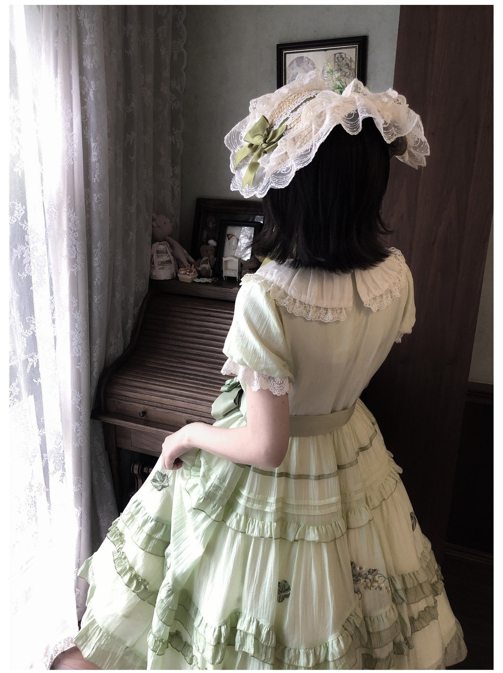 夏風の葡萄園 刺繍ワンピース
