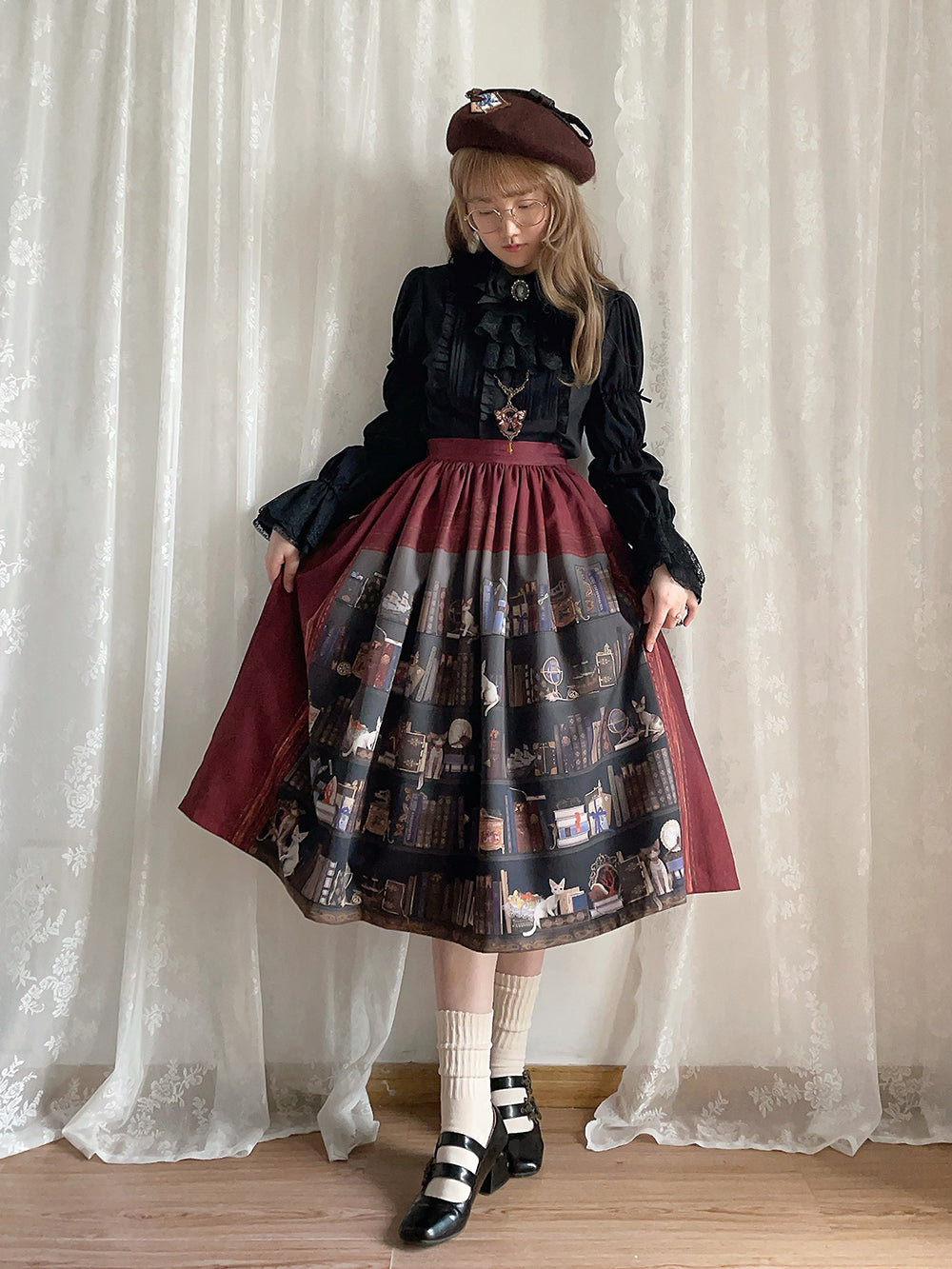 【受注予約11/6まで】German Bookcase サスペンダースカート