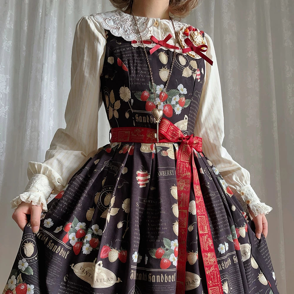 【受注予約9/16まで】Strawberry Journal2.0 刺繍襟ブラウス