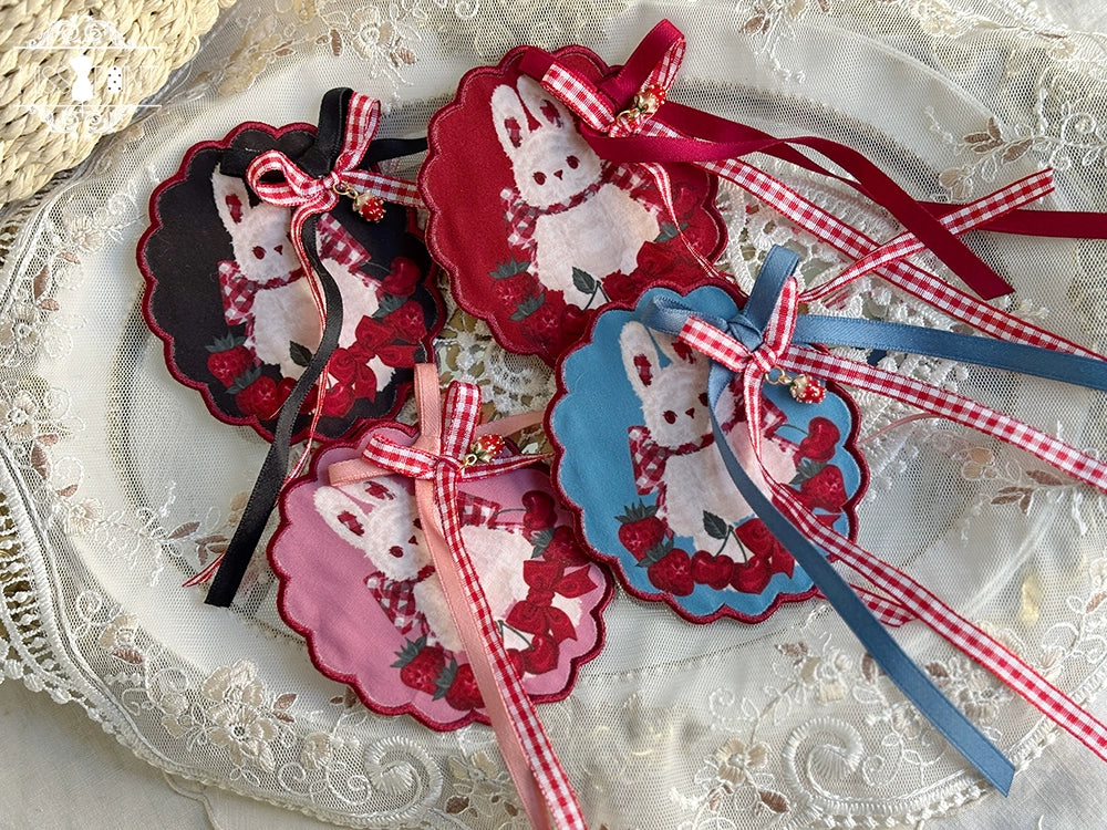 Simultaneous purchase only [Pre-orders available until 1/23] Sweet Berry Rabbit Brooch and Socks