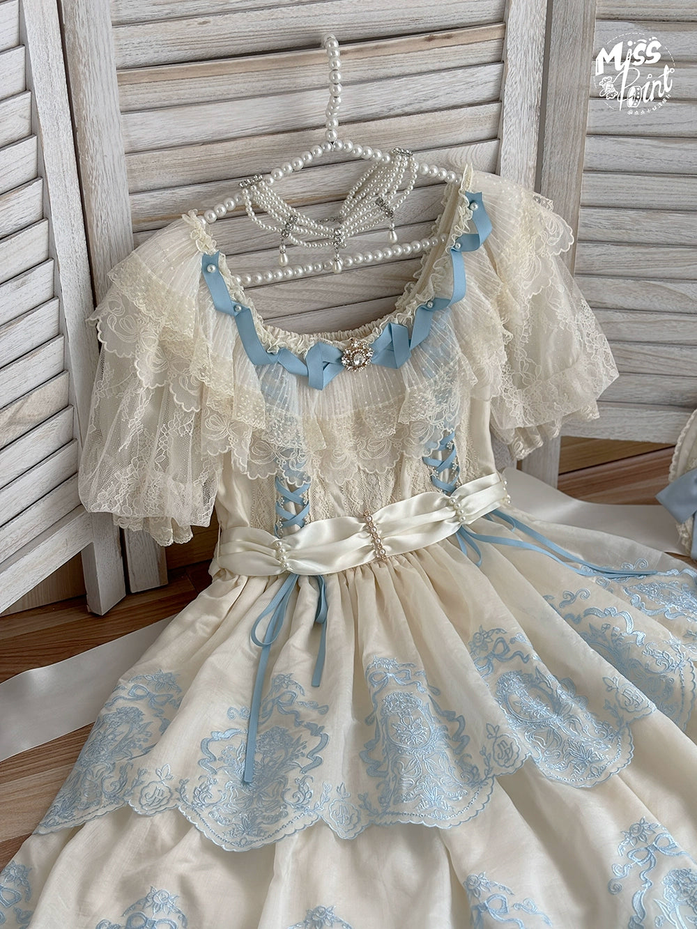 【予約販売】Noble Garden 付け袖付き刺繍ワンピース