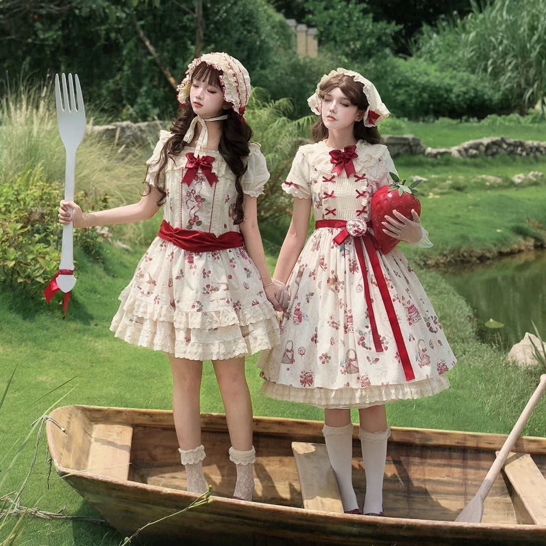 【受注予約8/14まで】 Strawberry Whisper プリントジャンパースカート