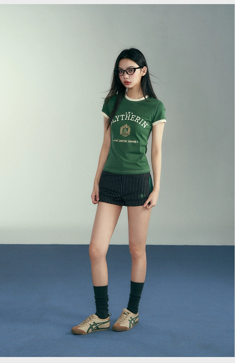 [Pre-order] Hogwarts School of Witchcraft and Wizardry Slim Logo T-shirt