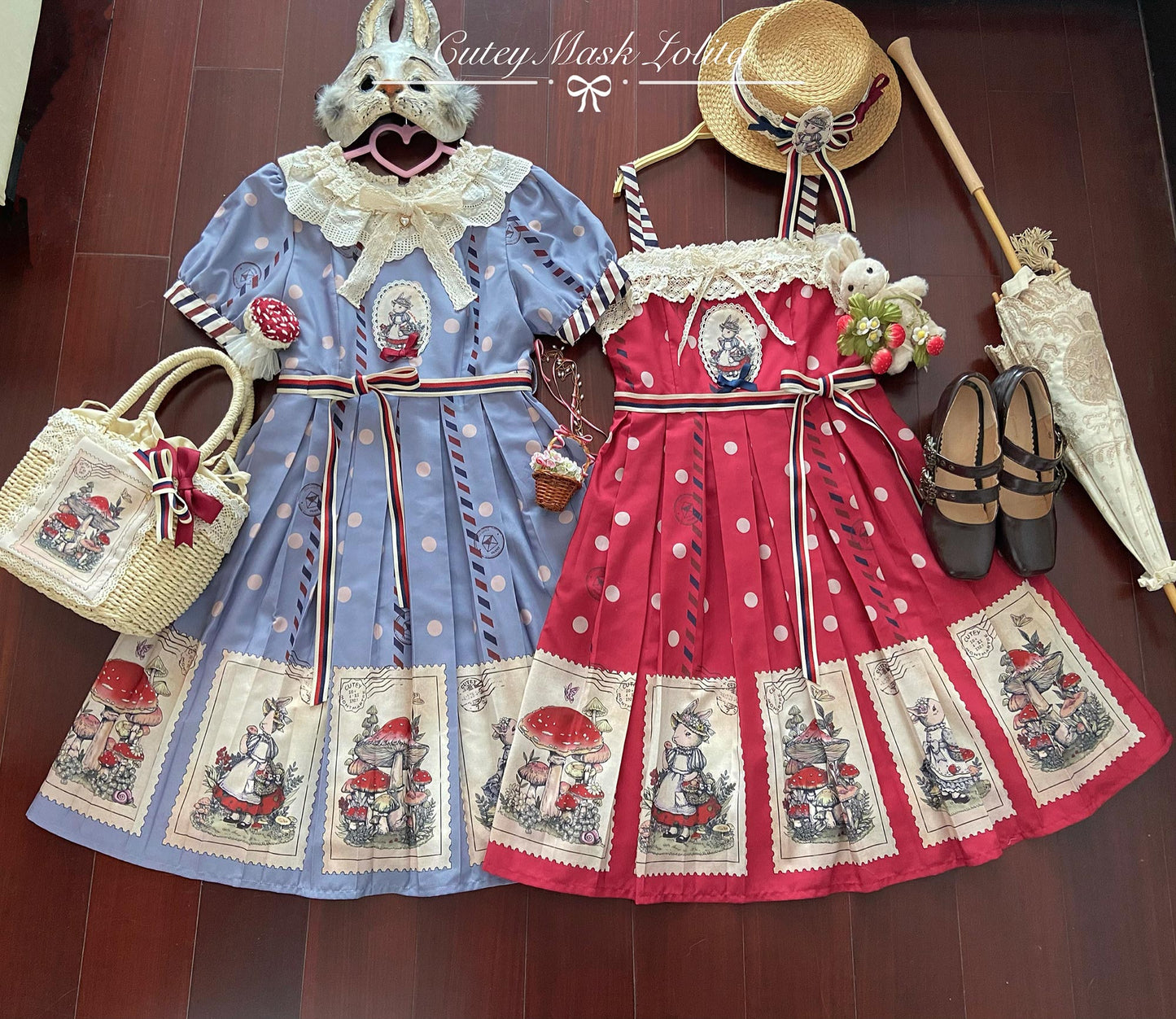 キノコとウサギの切手デザインワンピース