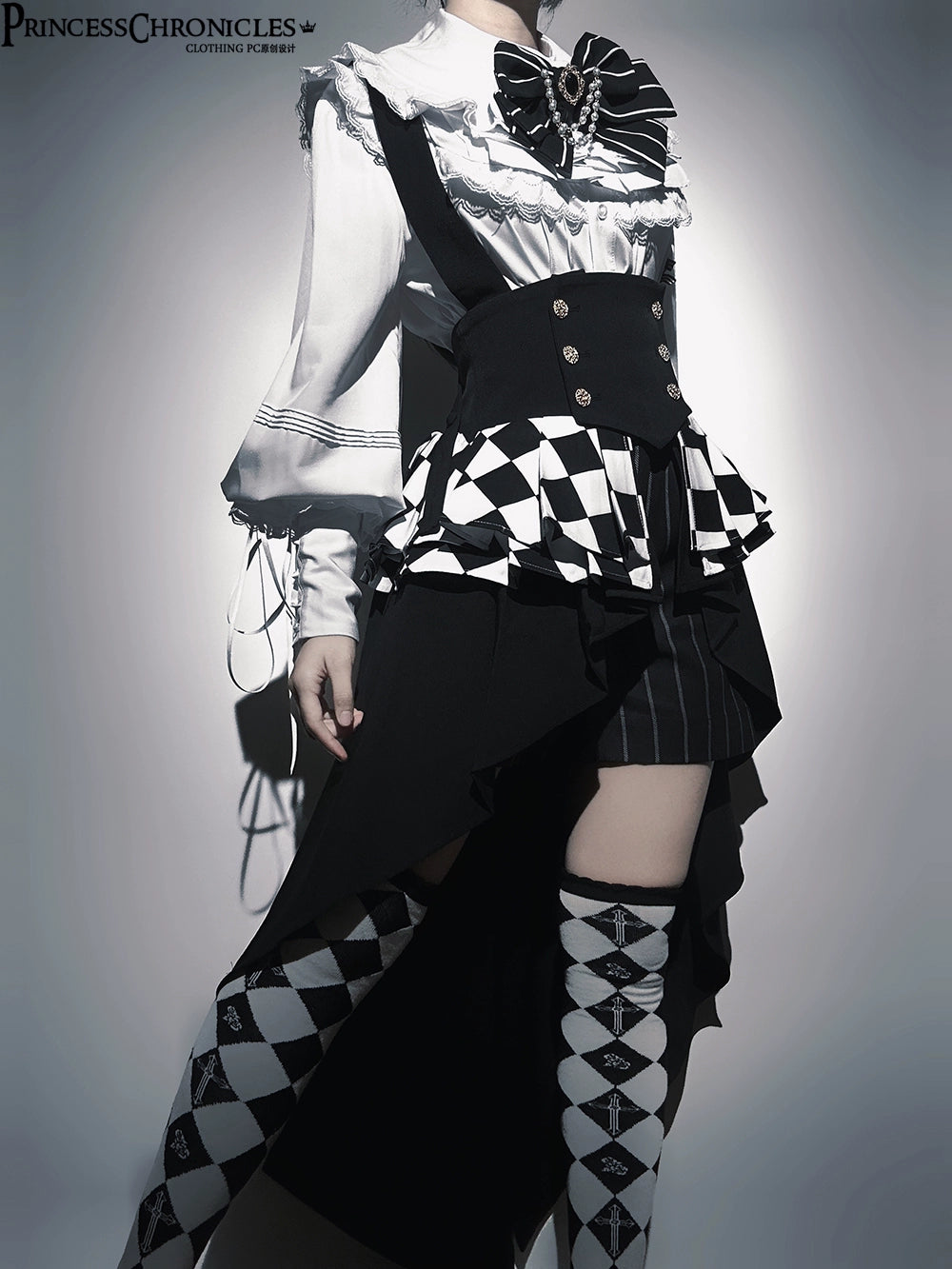 【予約販売】Rabbit Theater Checkerboard ショートパンツ