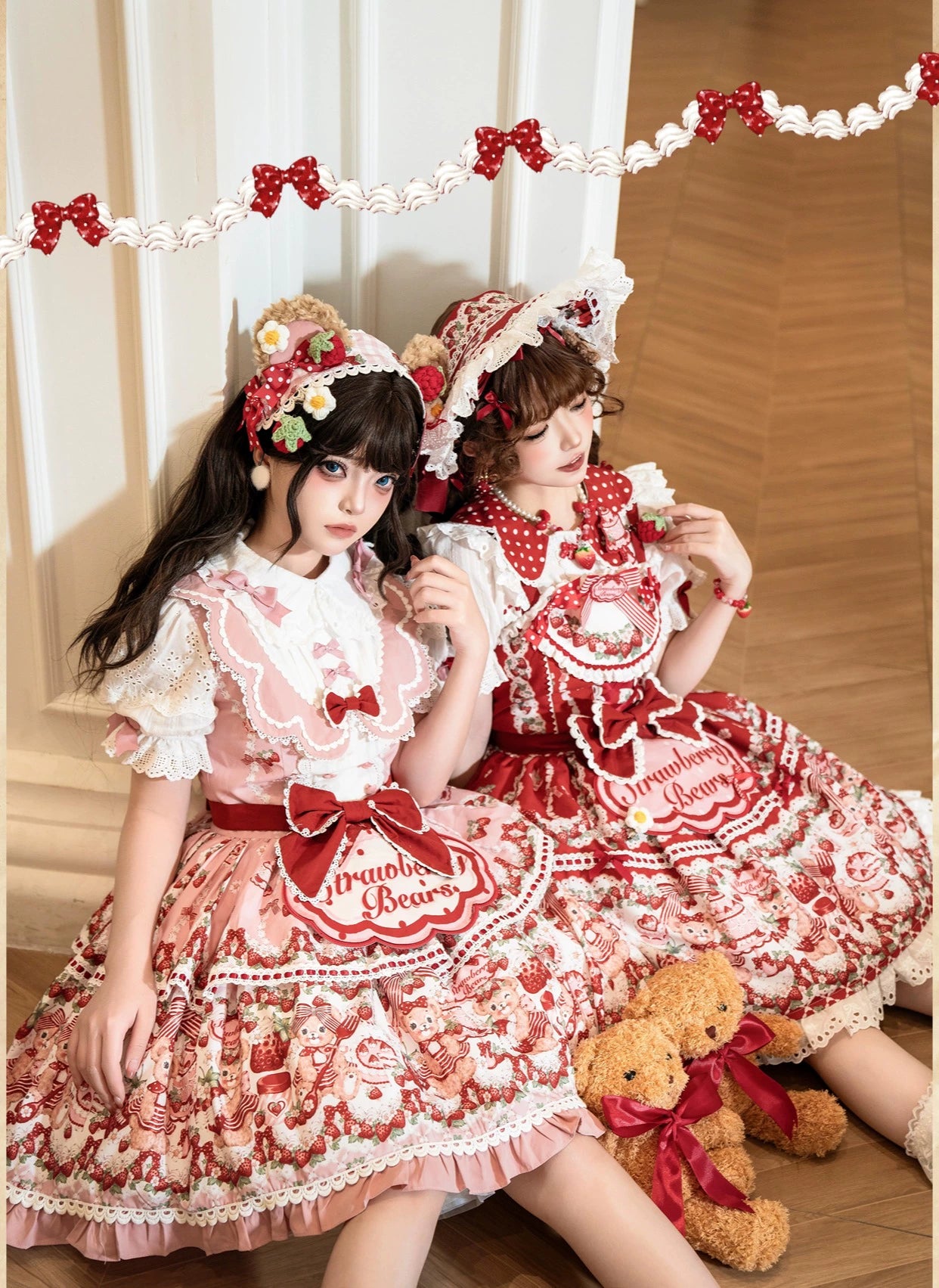 [Pre-orders available until 8/28] Bear Strawberry Garden Jumper Skirt 3-piece set