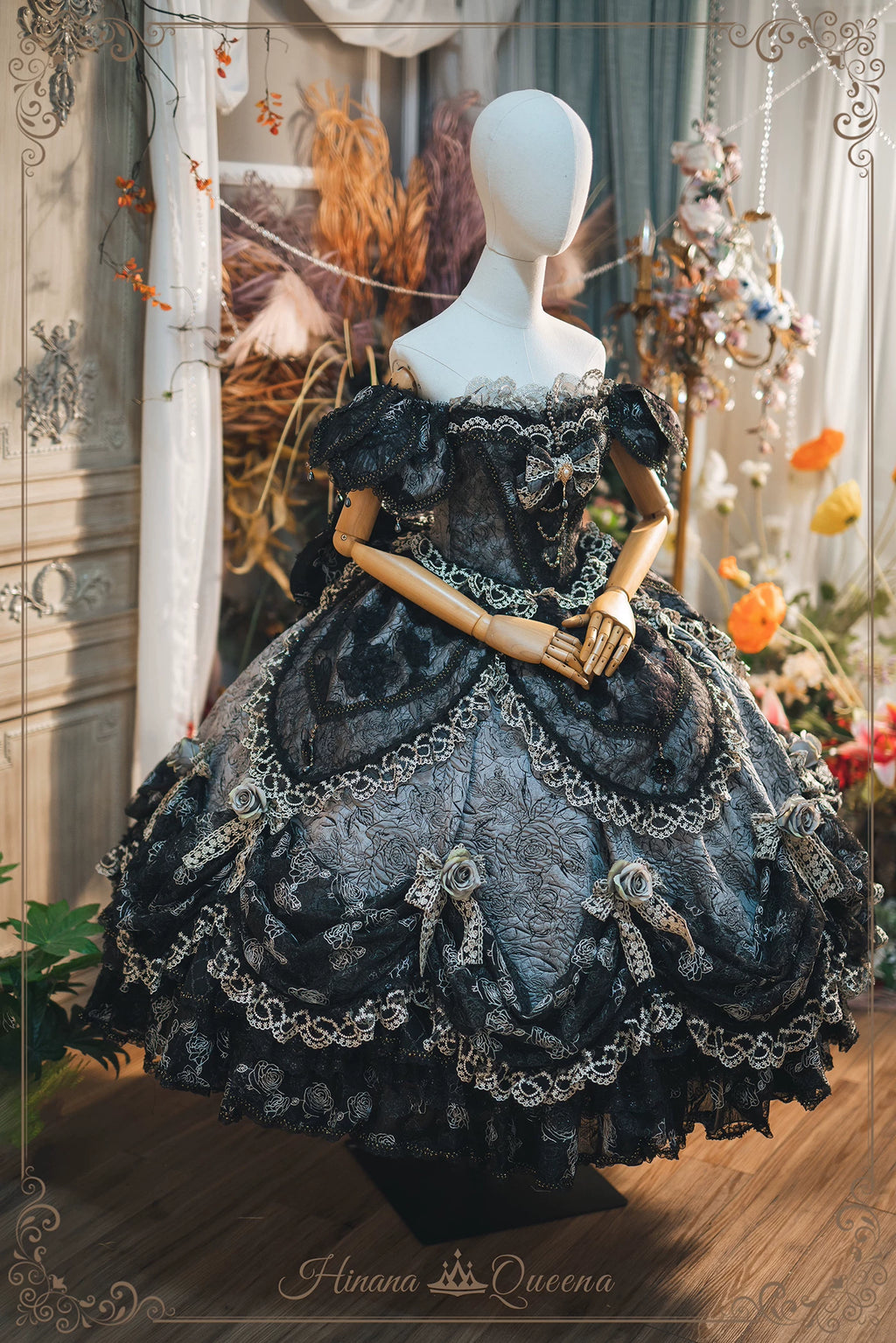 【受注予約9/16まで】With Bell プリンセスドレス ショート丈・ブラック