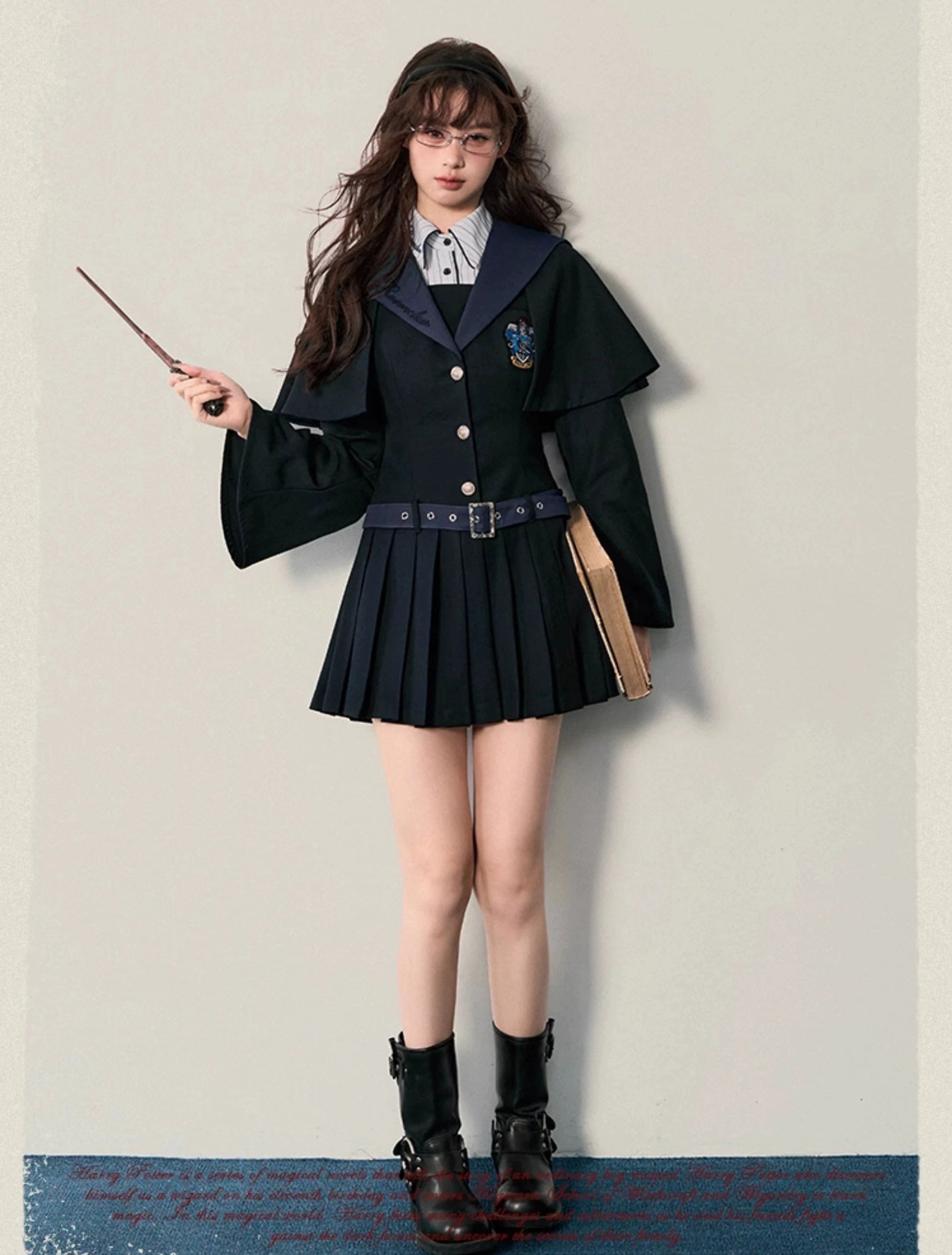 予約販売】ホグワーツ魔法魔術学校 ケープデザインミニ丈ワンピース 予約販売】ホグワーツ魔法魔術学校 ケープデザインミニ丈ワンピース