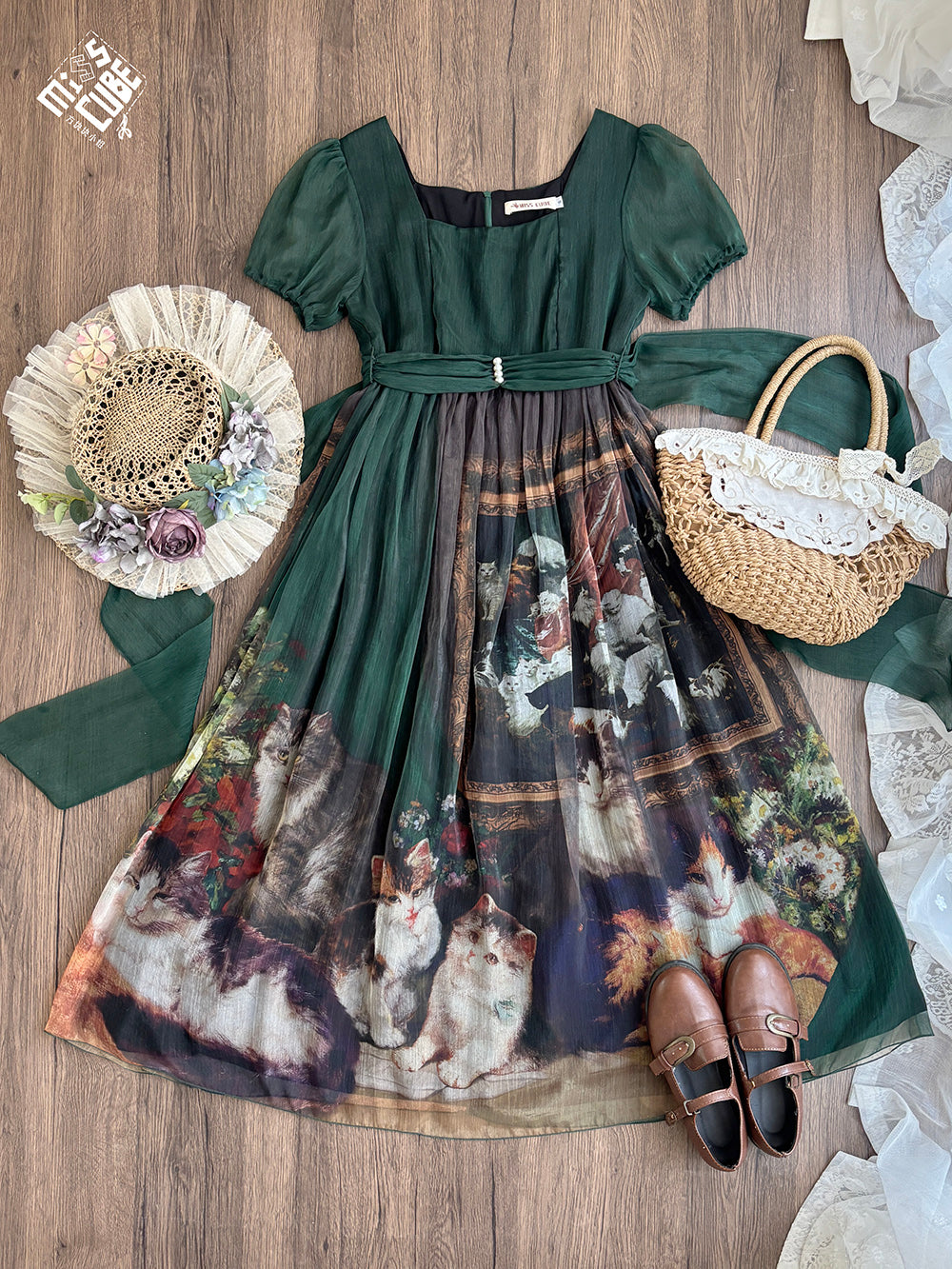 【予約販売】Elegance Greek 油彩画風プリントエンパイアワンピース・新色