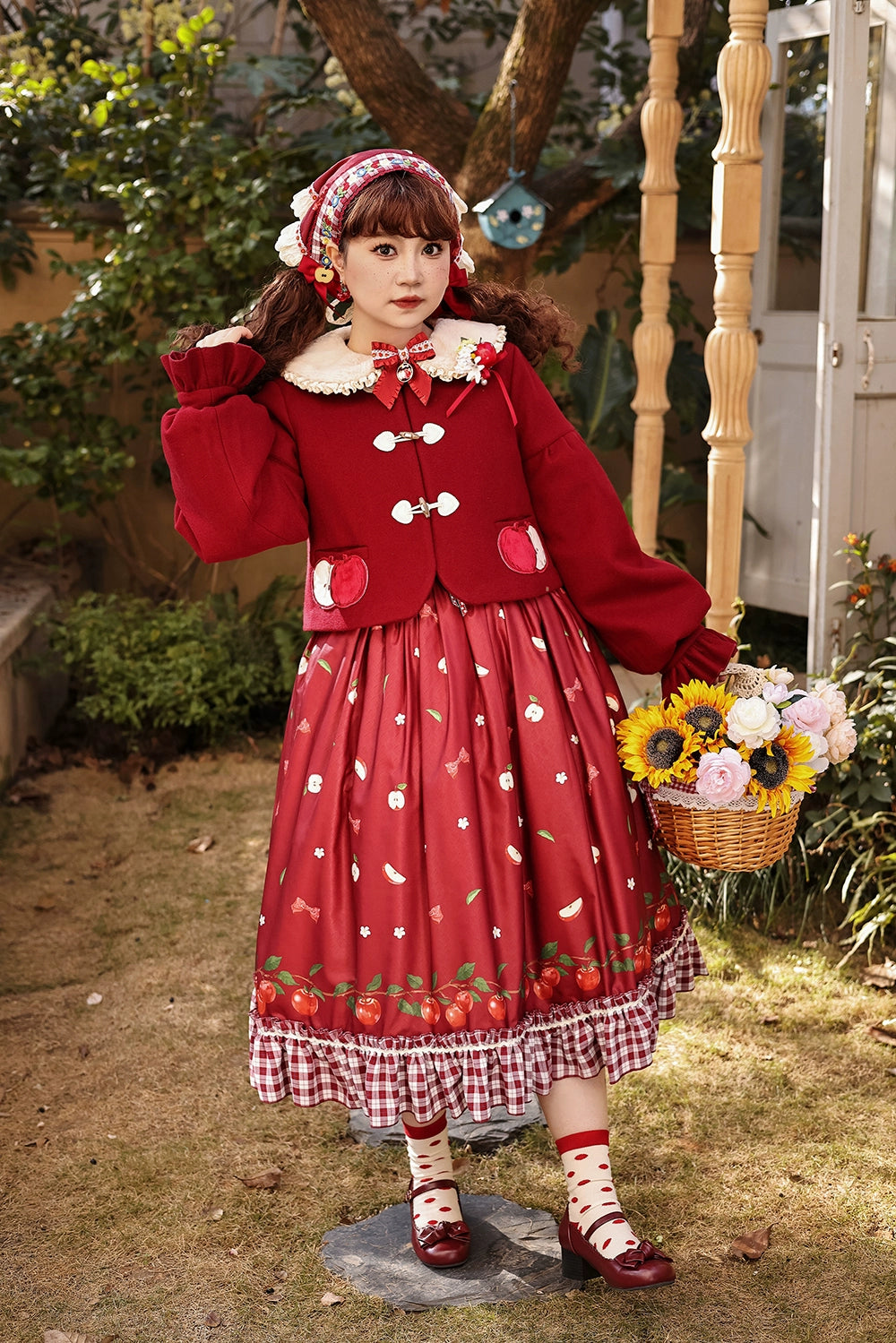 [Pre-order] Apple Garden Short Coat