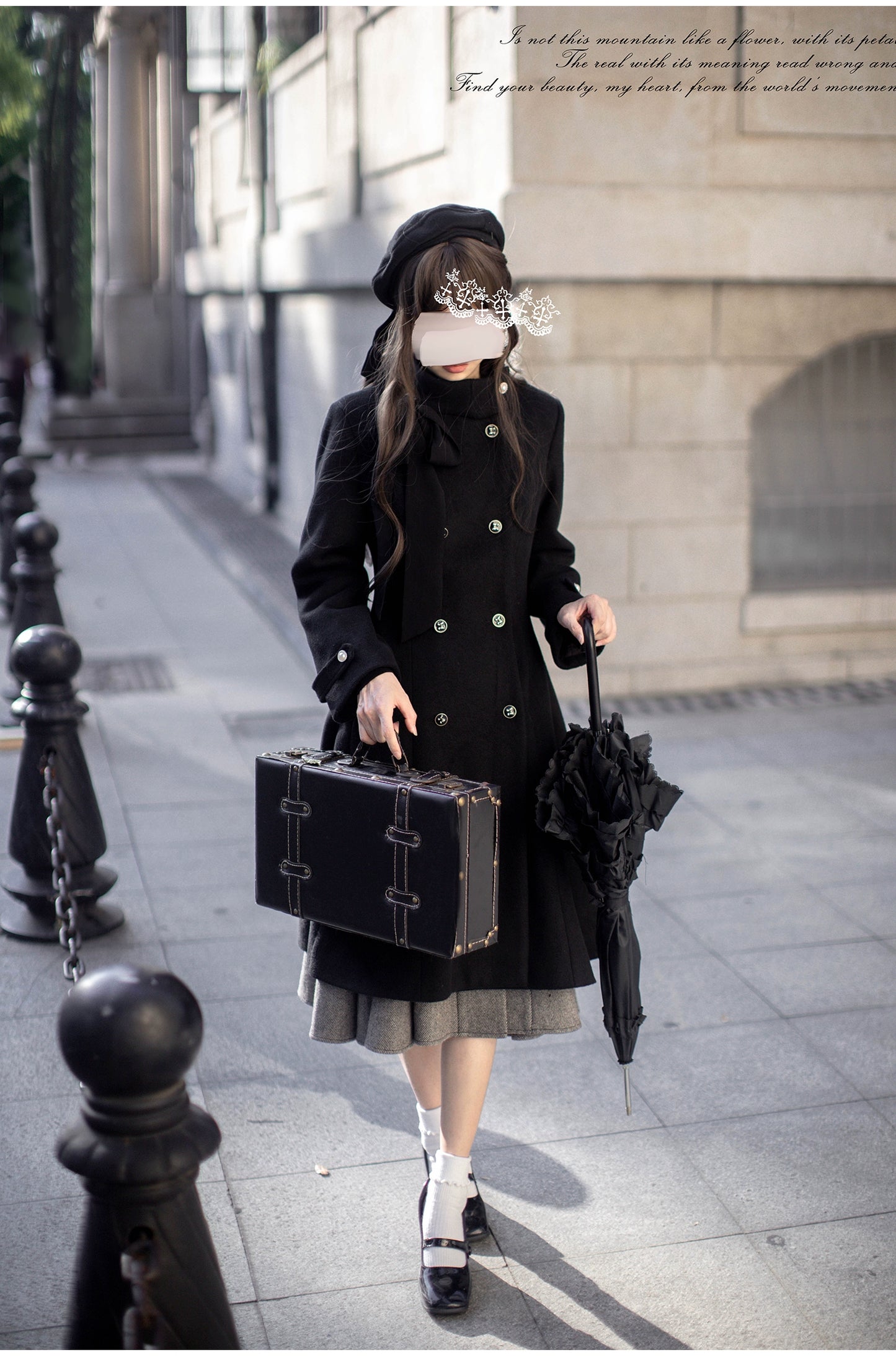 Classic double button ribbon coat