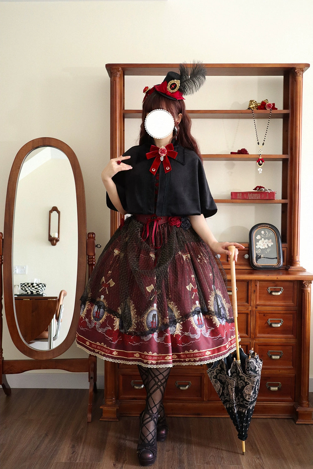 The Red Shoes Gothic Lolita Print Jumper Skirt