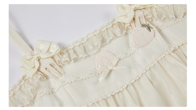 [Pre-orders until 2/10] Swing Strawberry Angel Frill Jumper Skirt