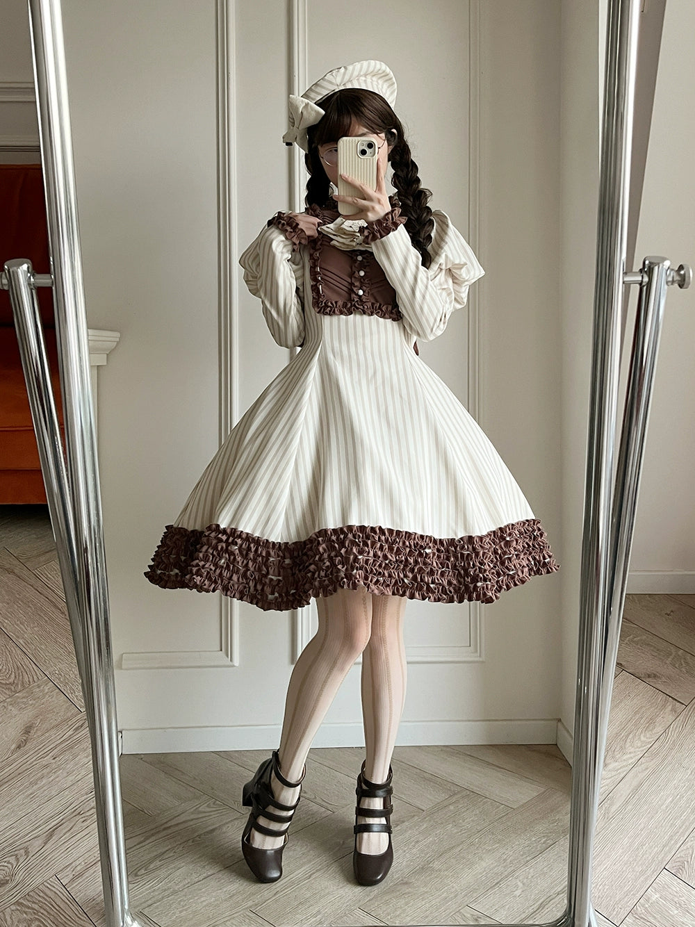 [Pre-orders available until 12/4] Classic Chocolat Stripe Short Dress