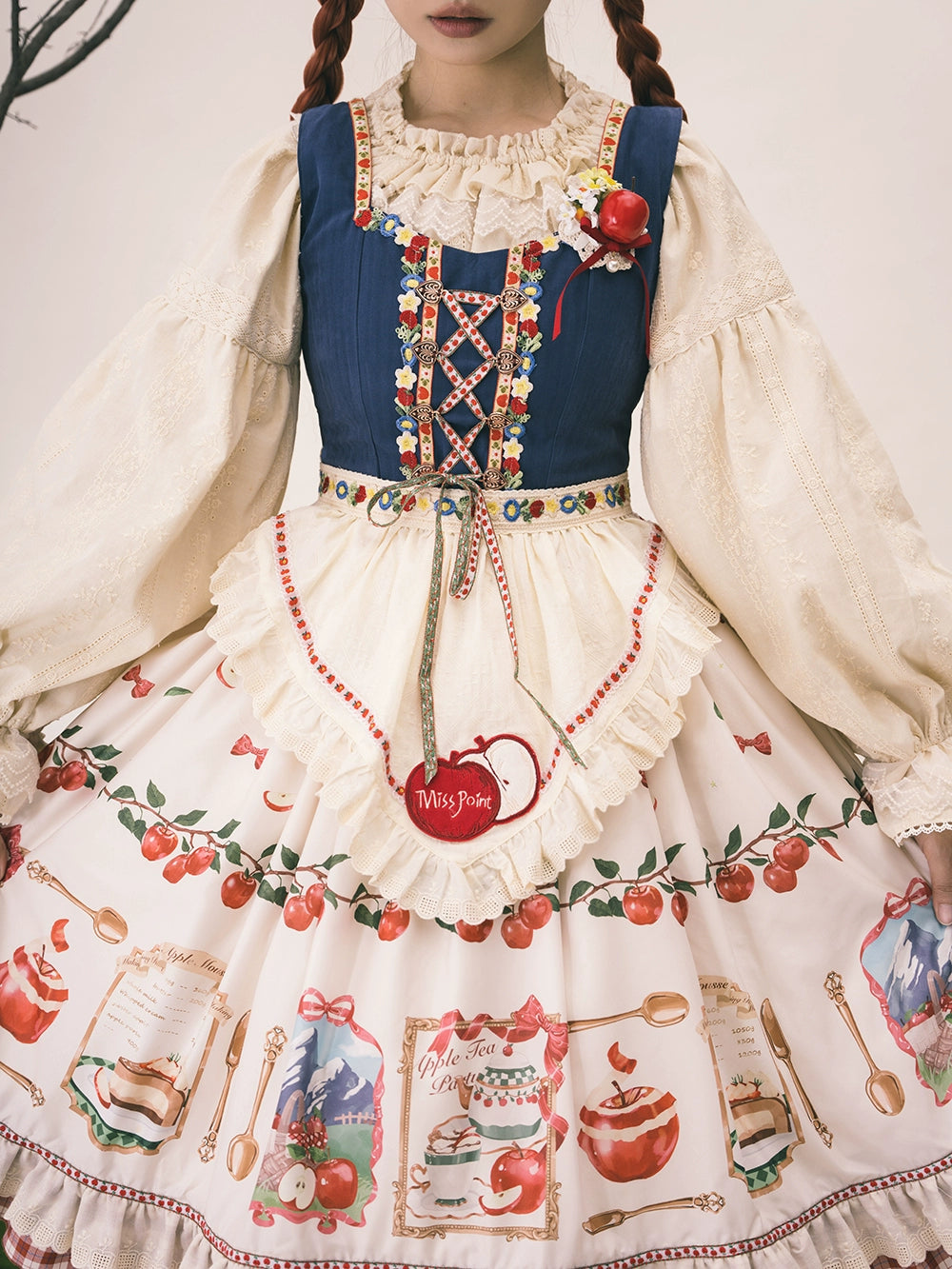 【予約販売】Apple Garden バイエルン風ジャンパースカート