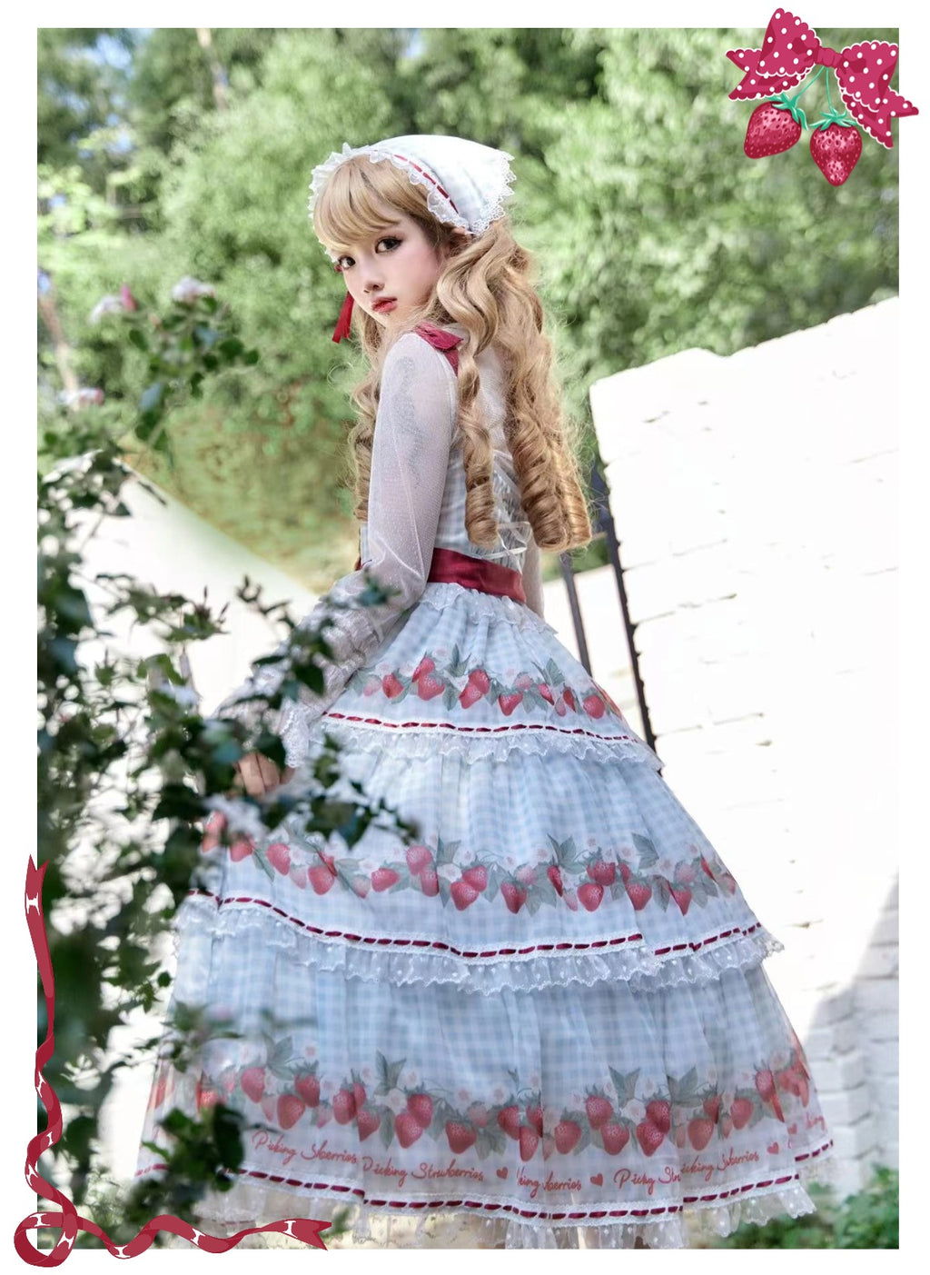 [Pre-orders accepted until 3/5] Have a Picnic, May Strawberry Gingham Check Jumper Skirt