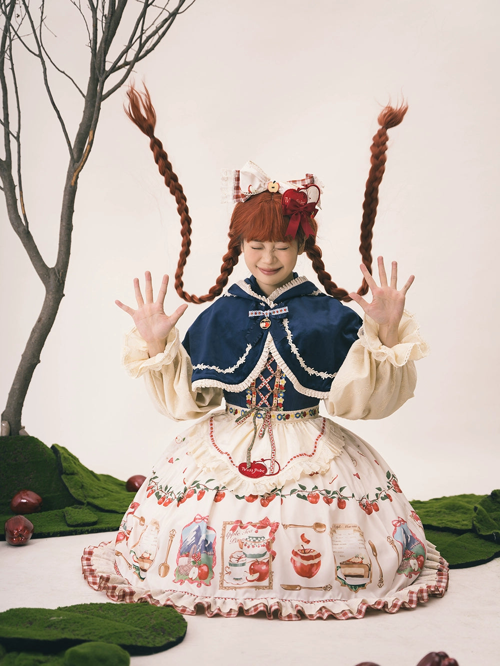 【予約販売】Apple Garden バイエルン風ジャンパースカート