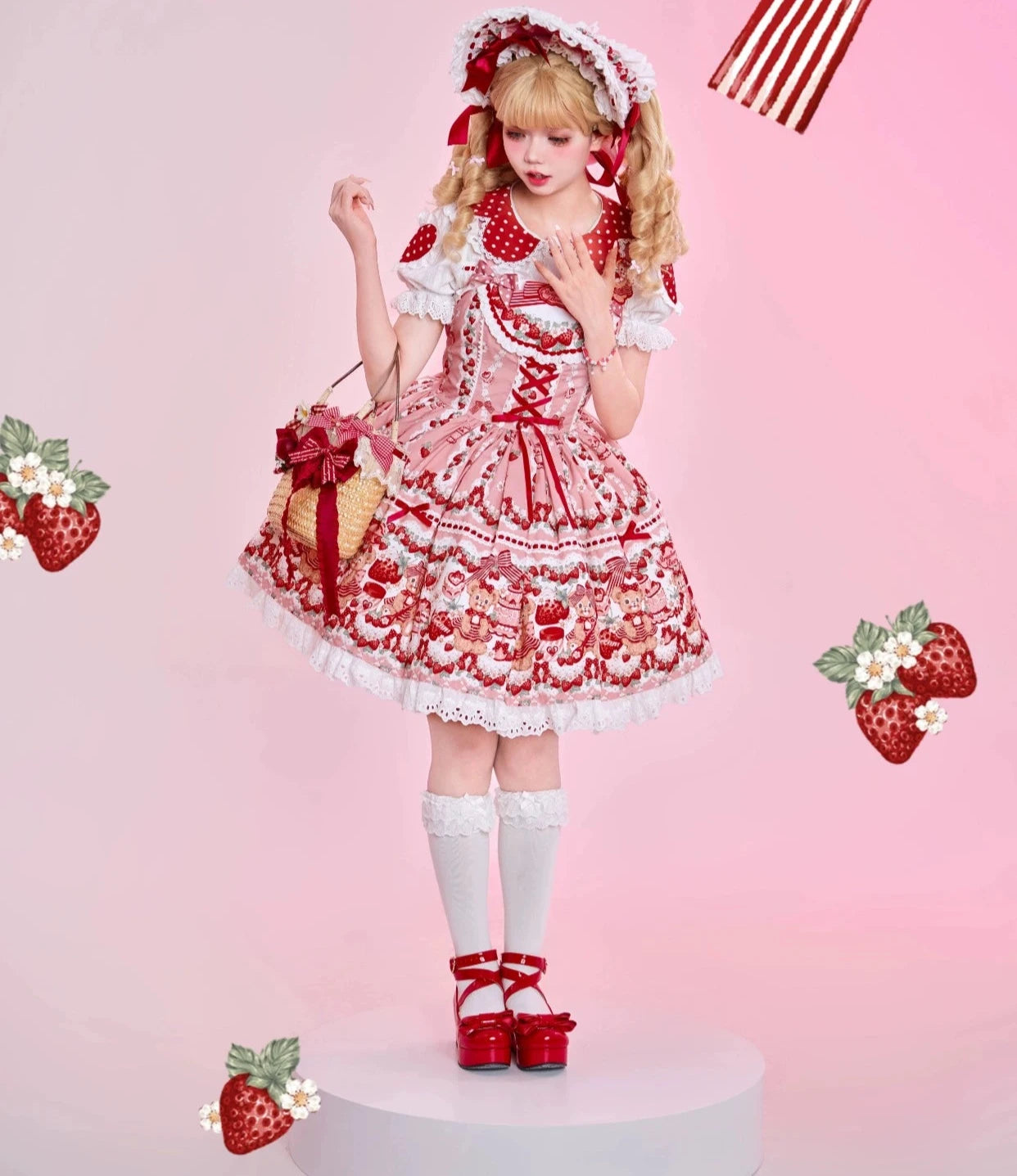 [Pre-orders available until 8/28] Bear Strawberry Garden Jumper Skirt 3-piece set