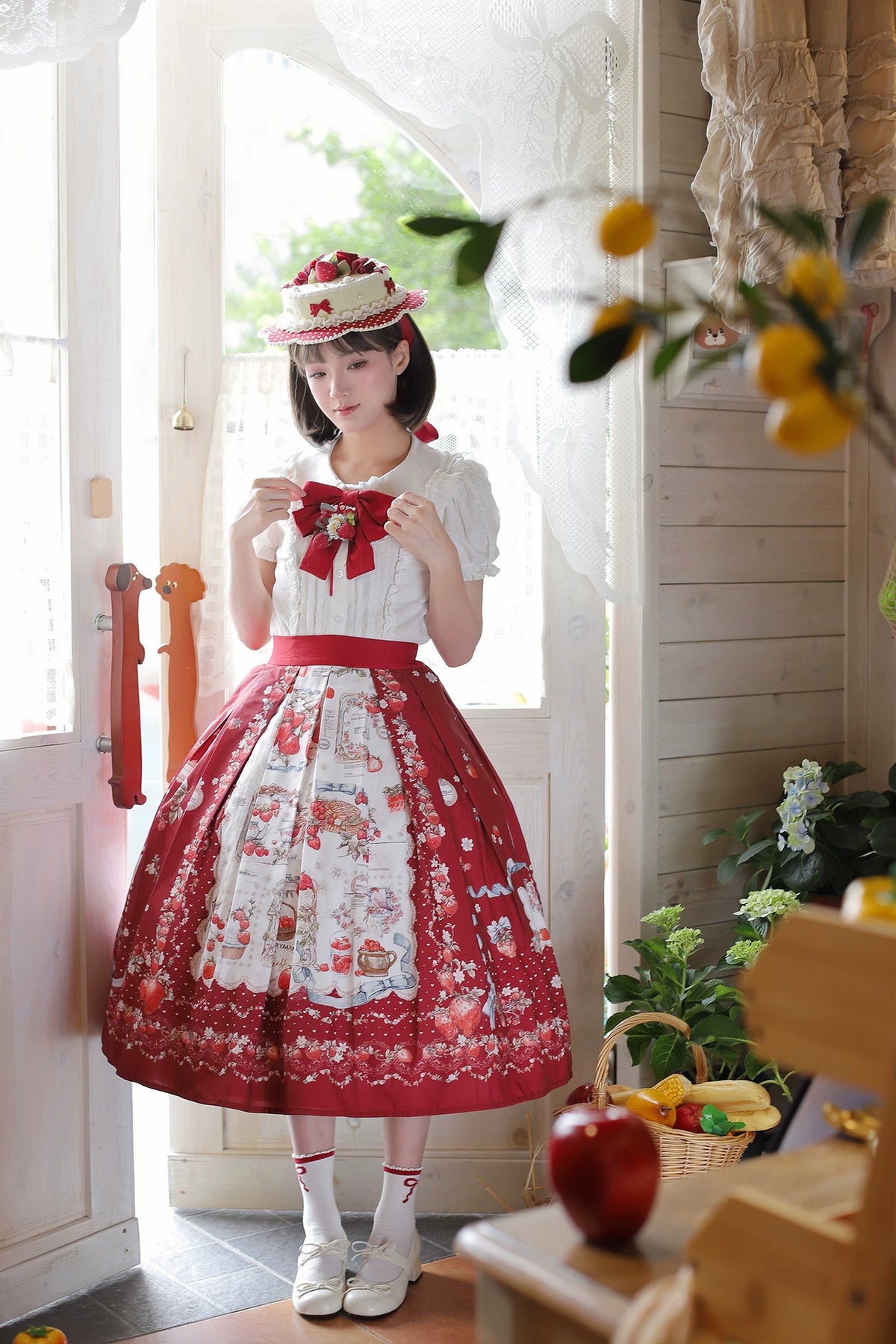 【受注予約10/29まで】Strawberry Manor プリントスカート・ミドル丈