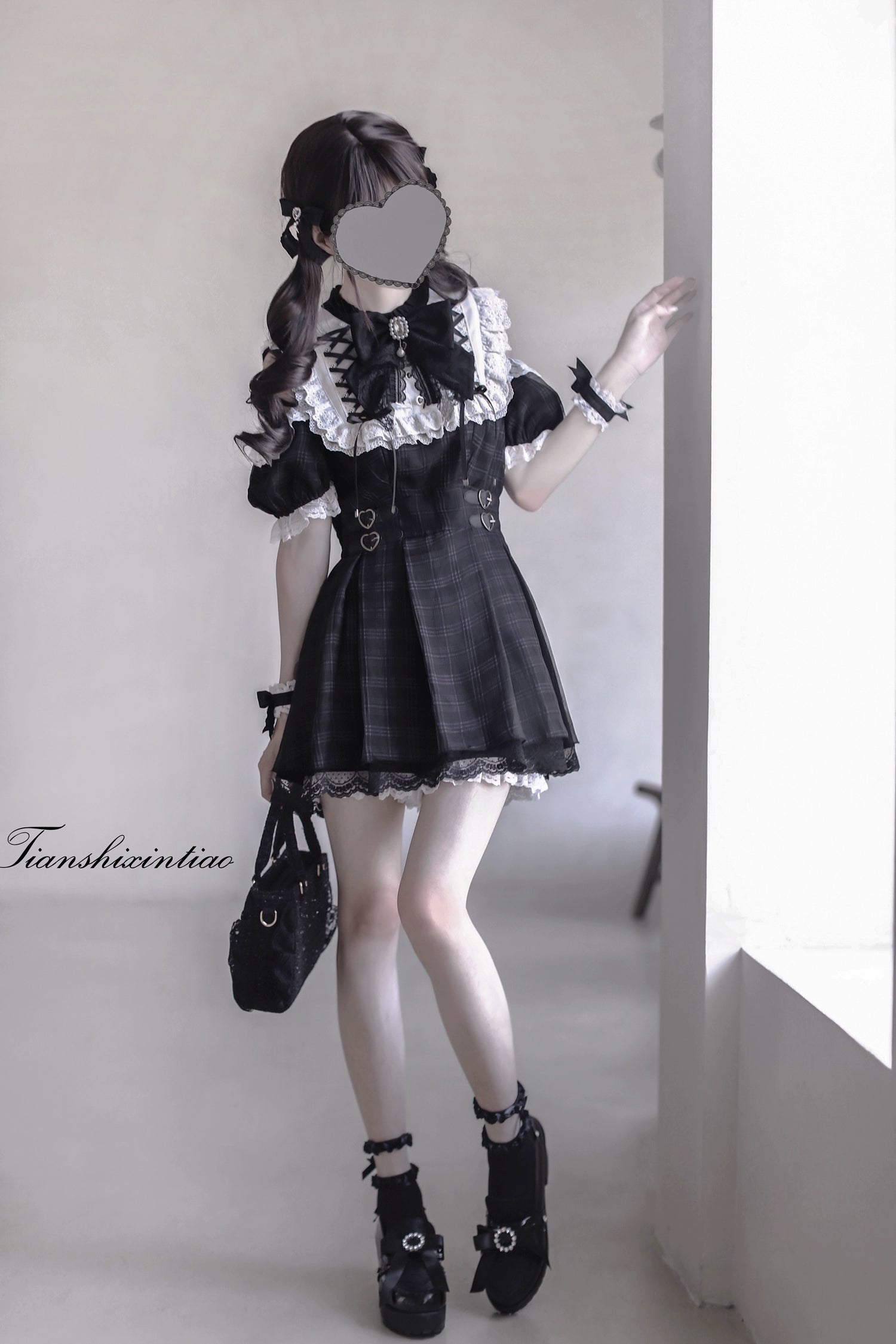【予約販売】 Angel Heartbeat Black フリルチェックミニ丈ワンピース