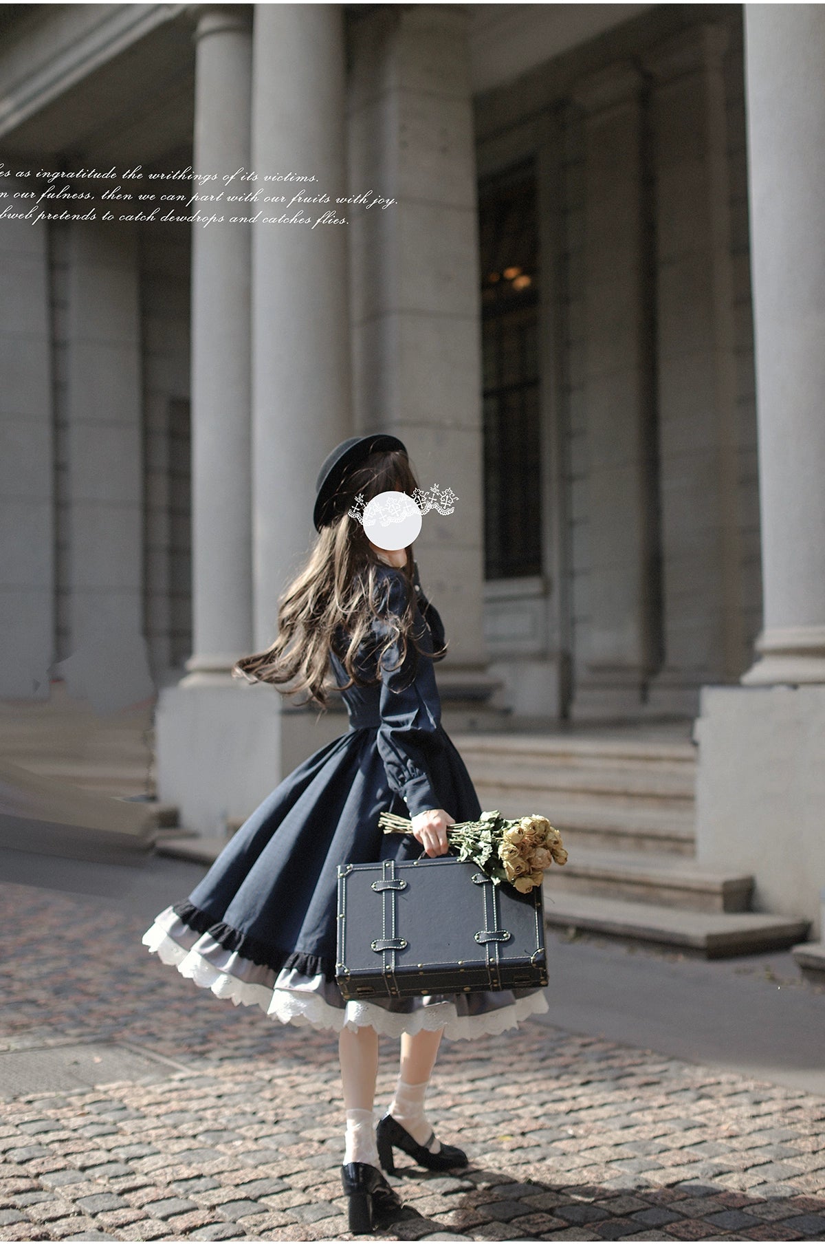 Phyllis ネイビーチェックのエレガントレトロワンピース – ロリータ Phyllis ネイビーチェックのエレガントレトロワンピース – ロリータ