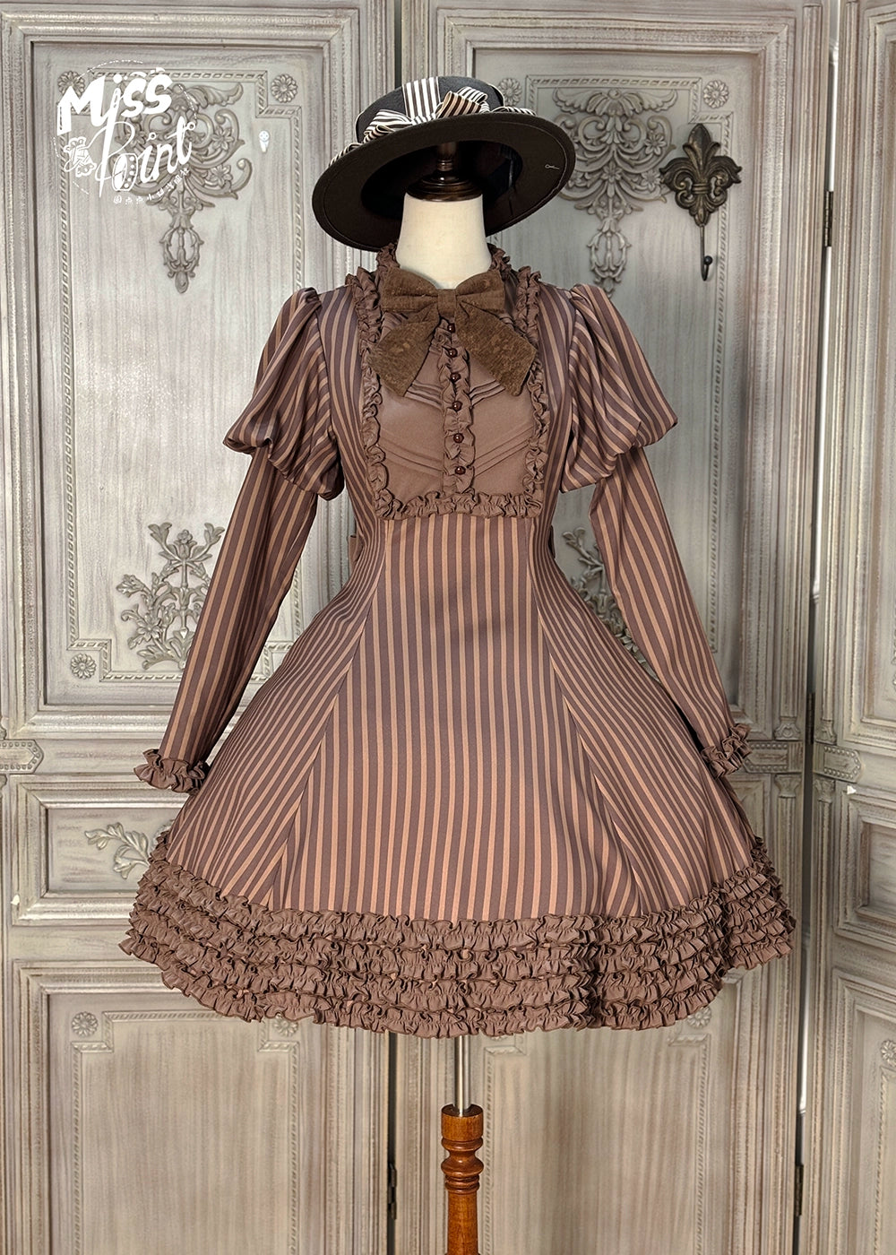 [Pre-orders available until 12/4] Classic Chocolat Stripe Short Dress