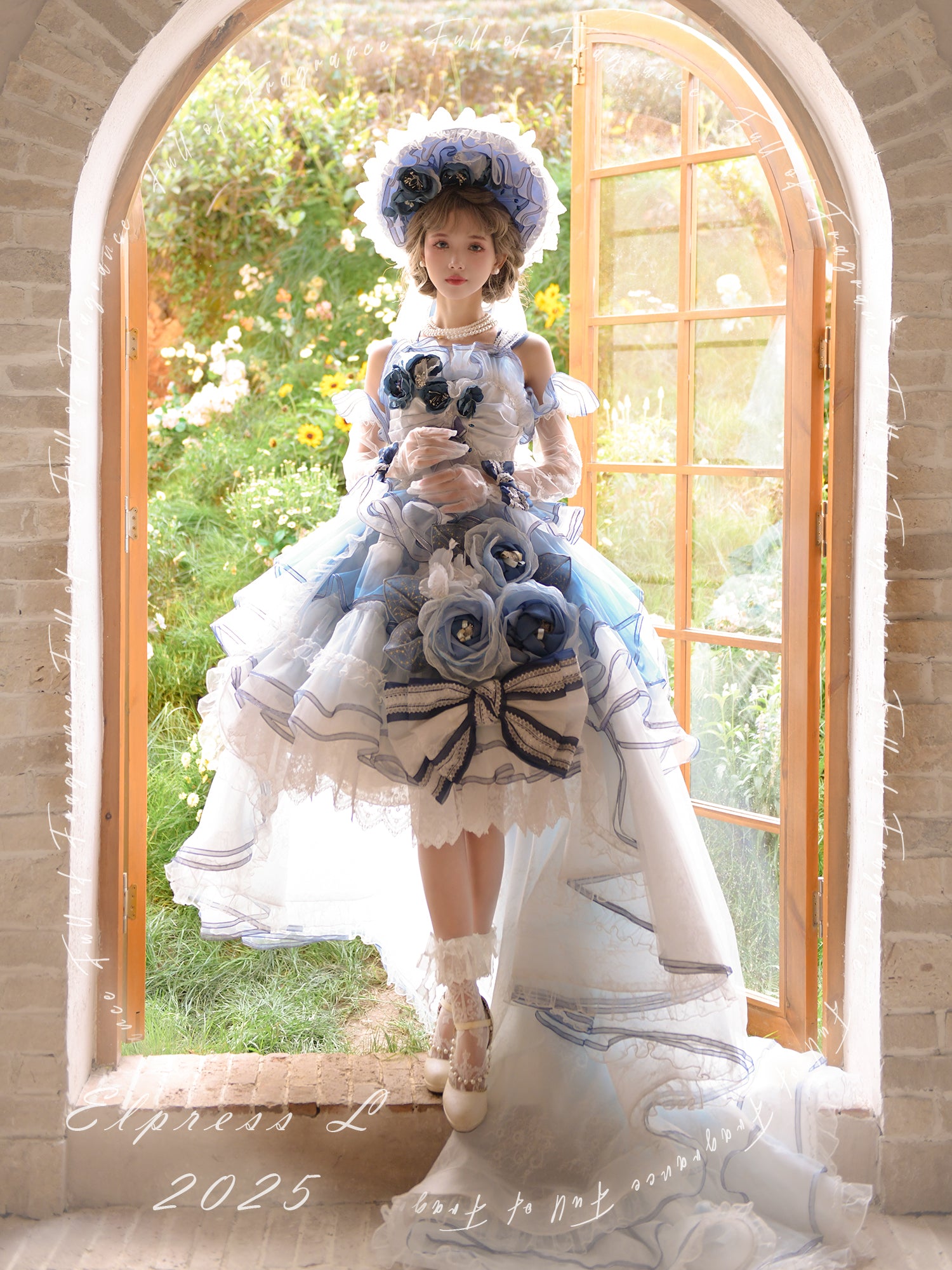 [Pre-orders available until 2/26] Full of Fragrance Dress with Train and Inner Skirt - Blue