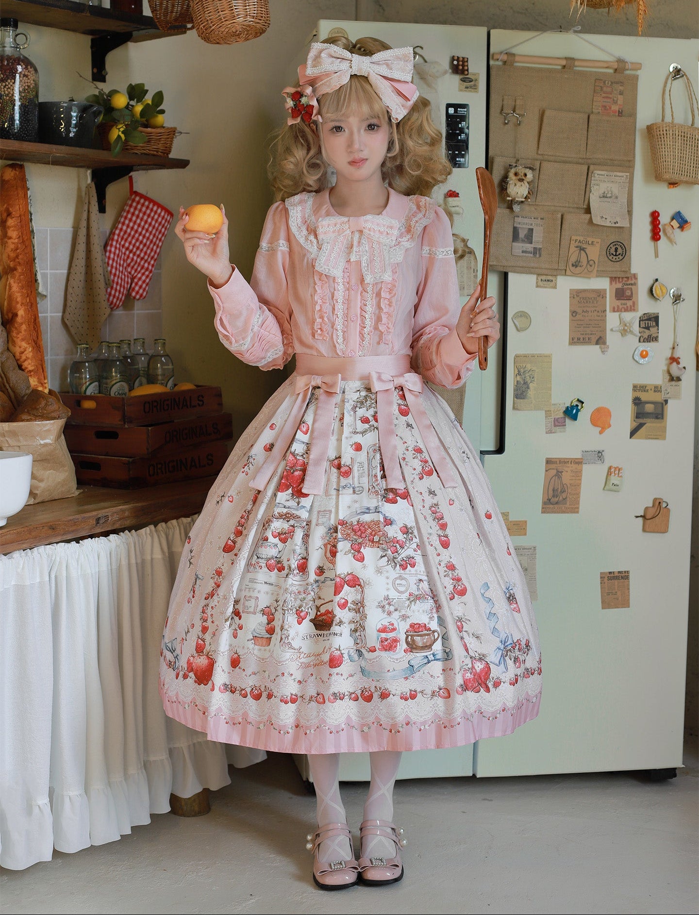 【受注予約12/16まで】Strawberry Manor プリントスカート・ミディ丈